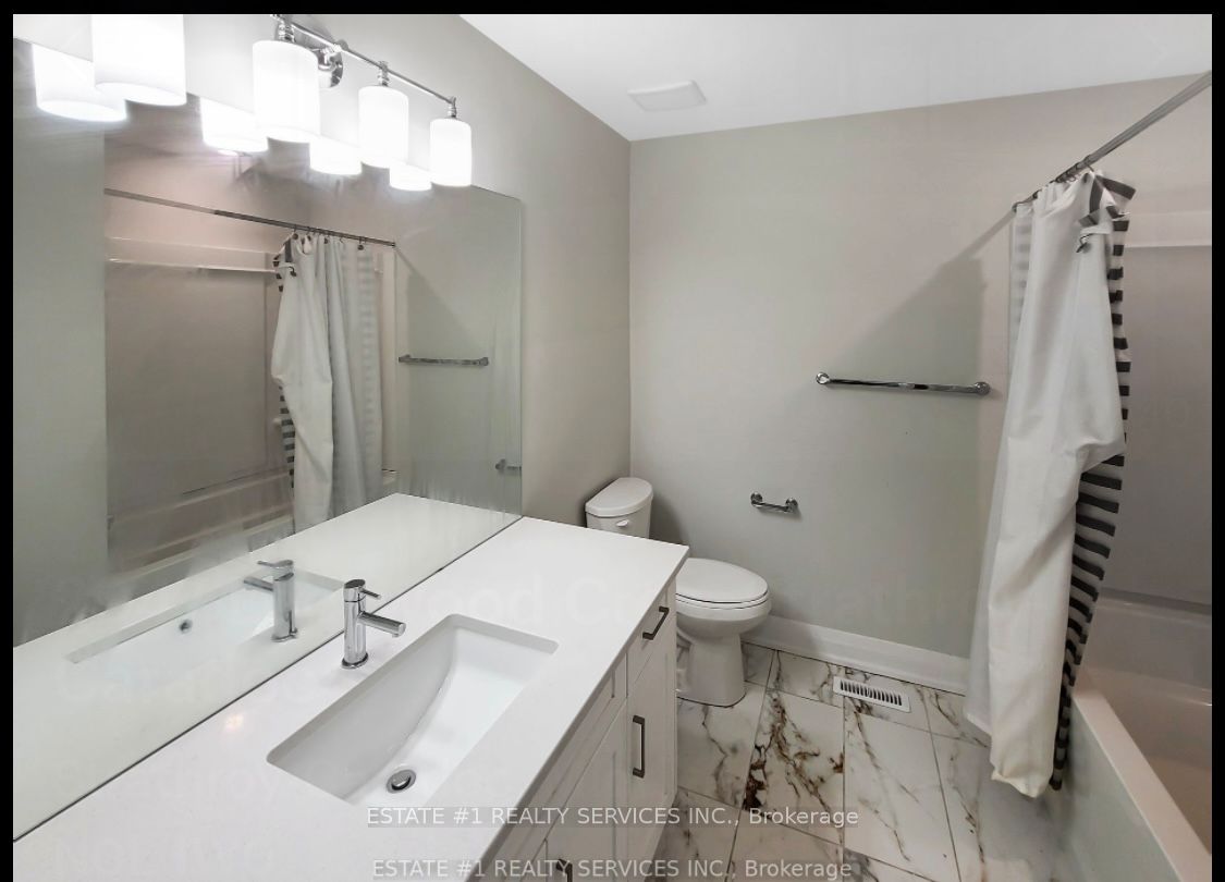 2047 Lockwood Crescent Property Photo 35