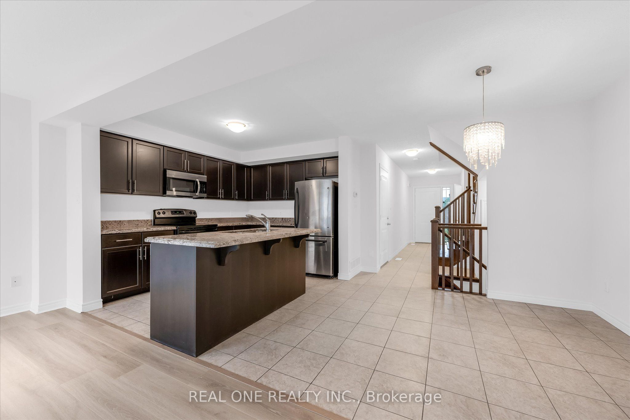 70 Highgate Drive 19 Property Photo 5