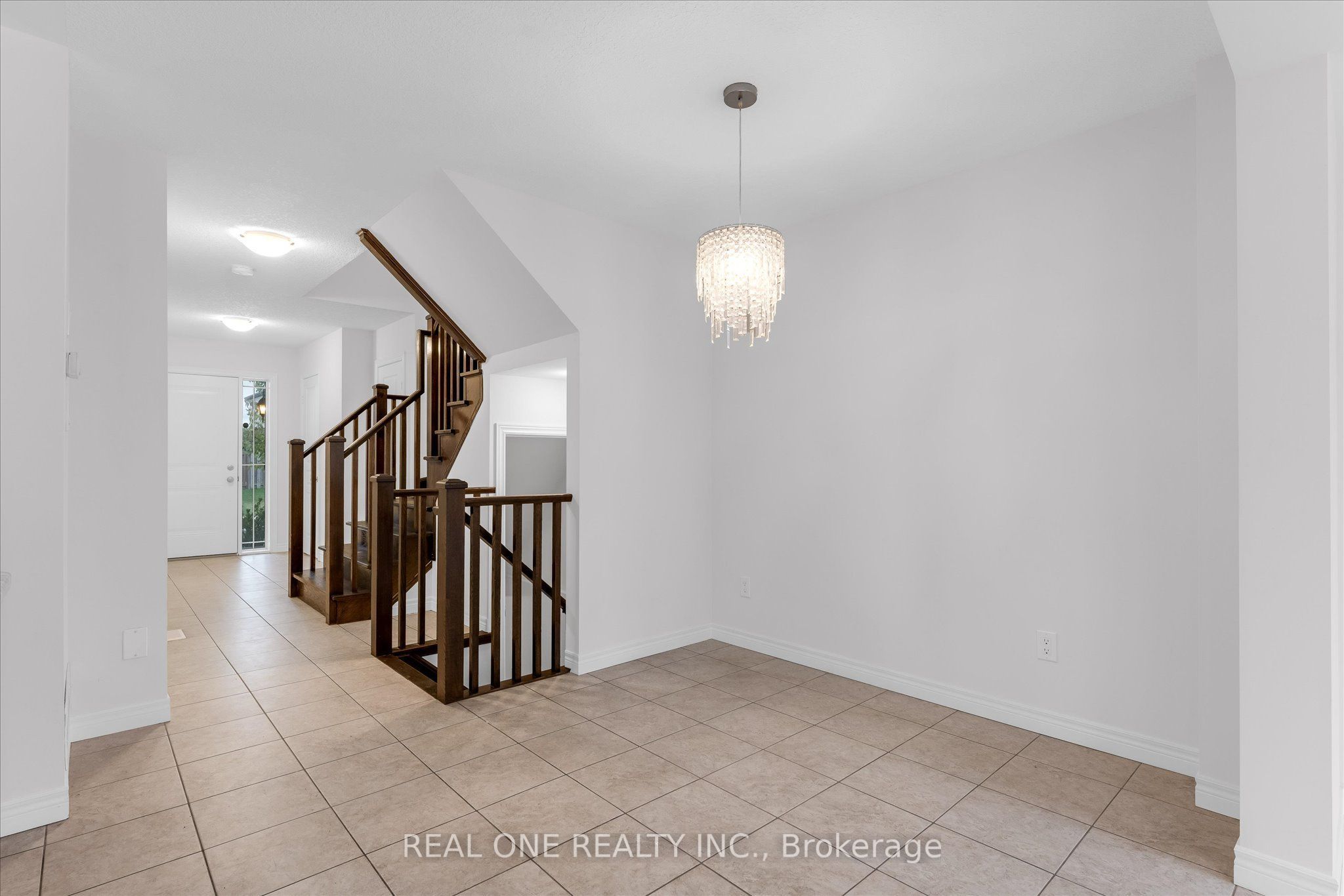 70 Highgate Drive 19 Property Photo 8