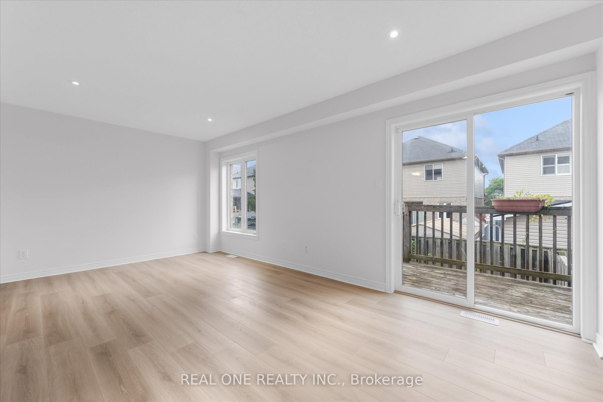 70 Highgate Drive 19 Property Photo 10