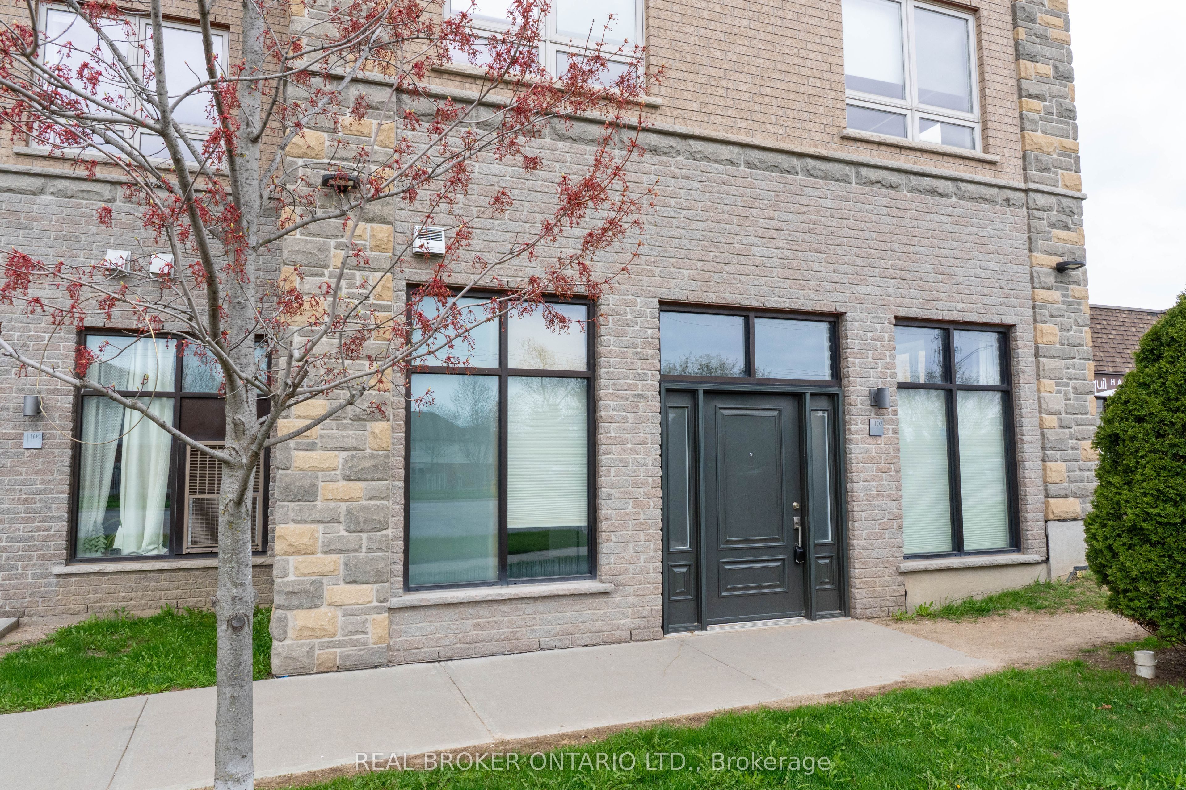 904 Paisley Road Unit 102 Property Photo 1