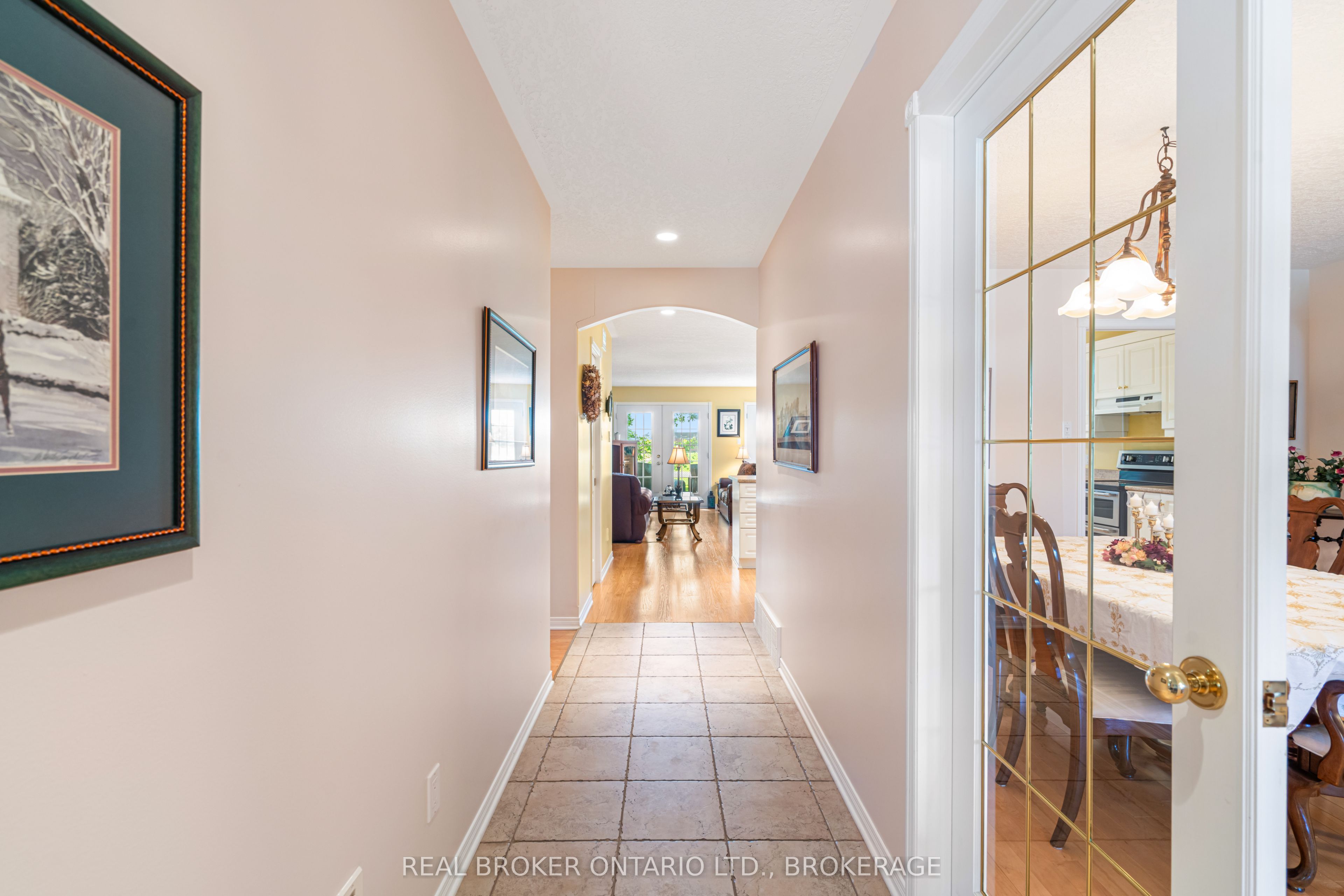508 Jo Anne Crescent Property Photo 12