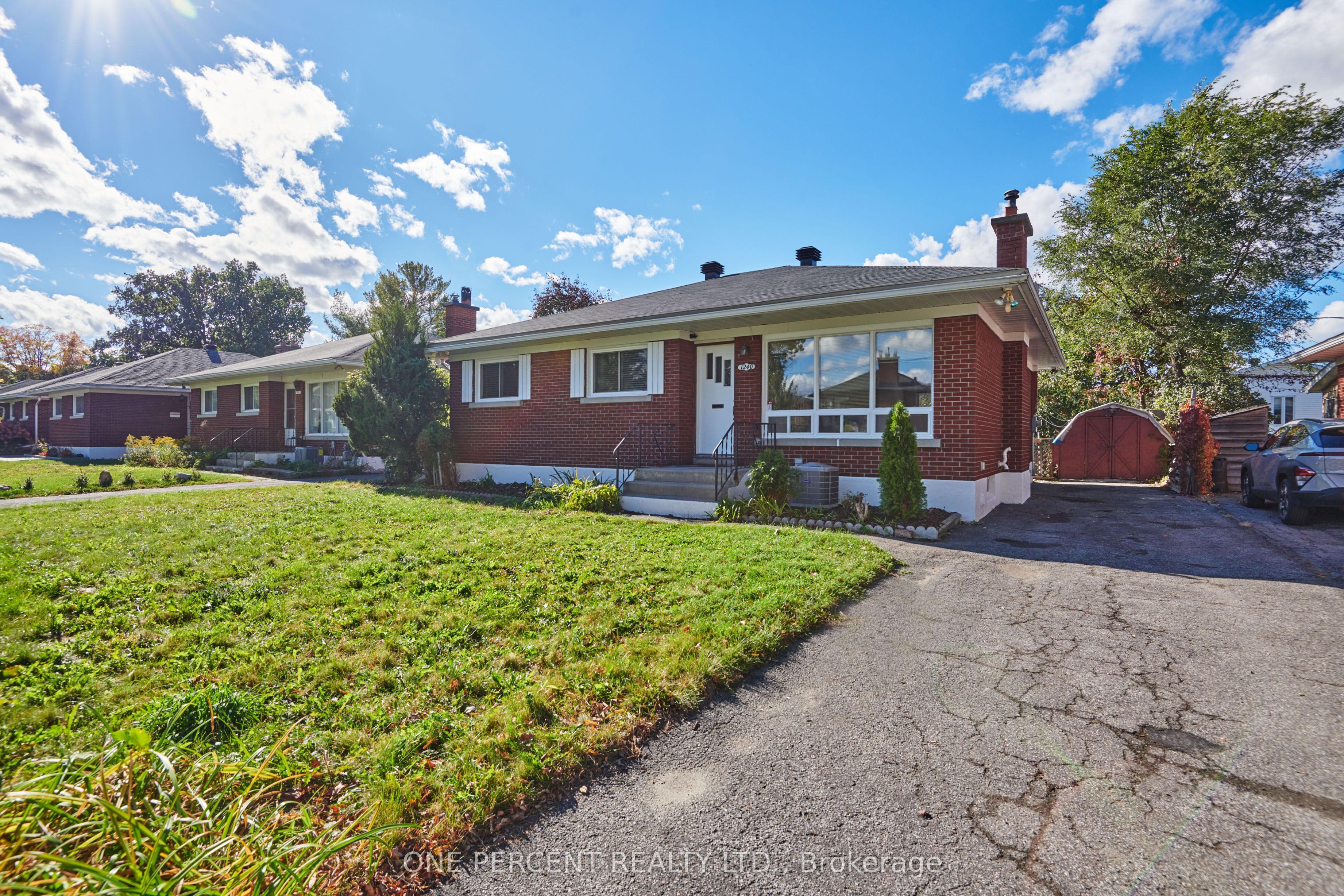 1240 Field Street Property Photo 3