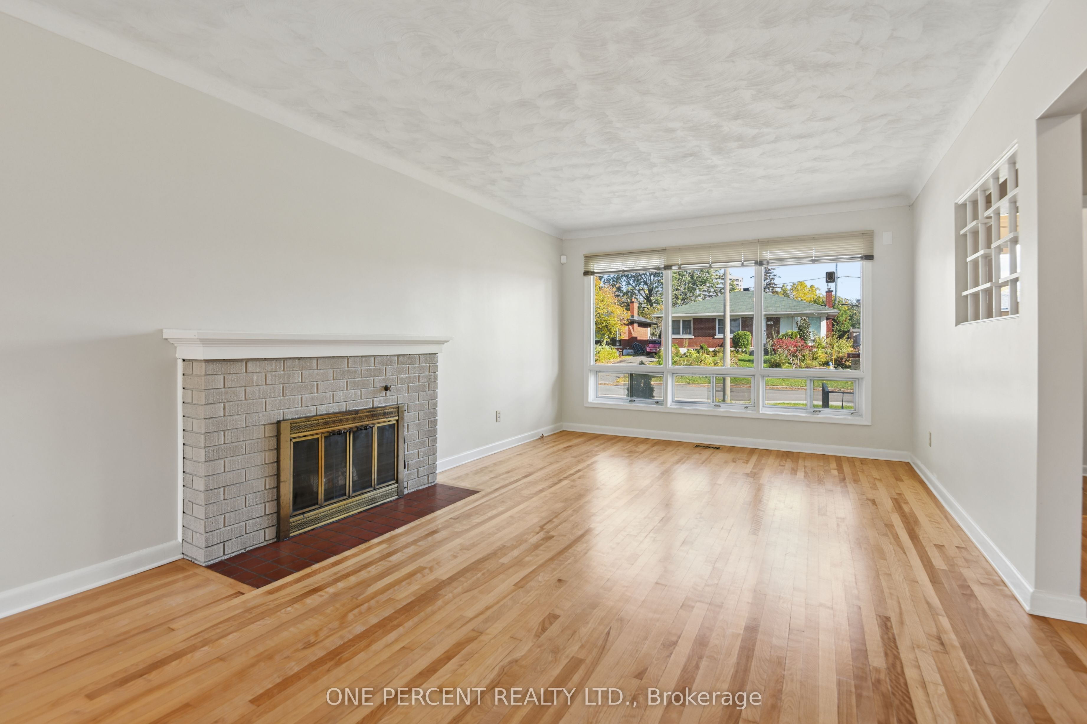 1240 Field Street Property Photo 7