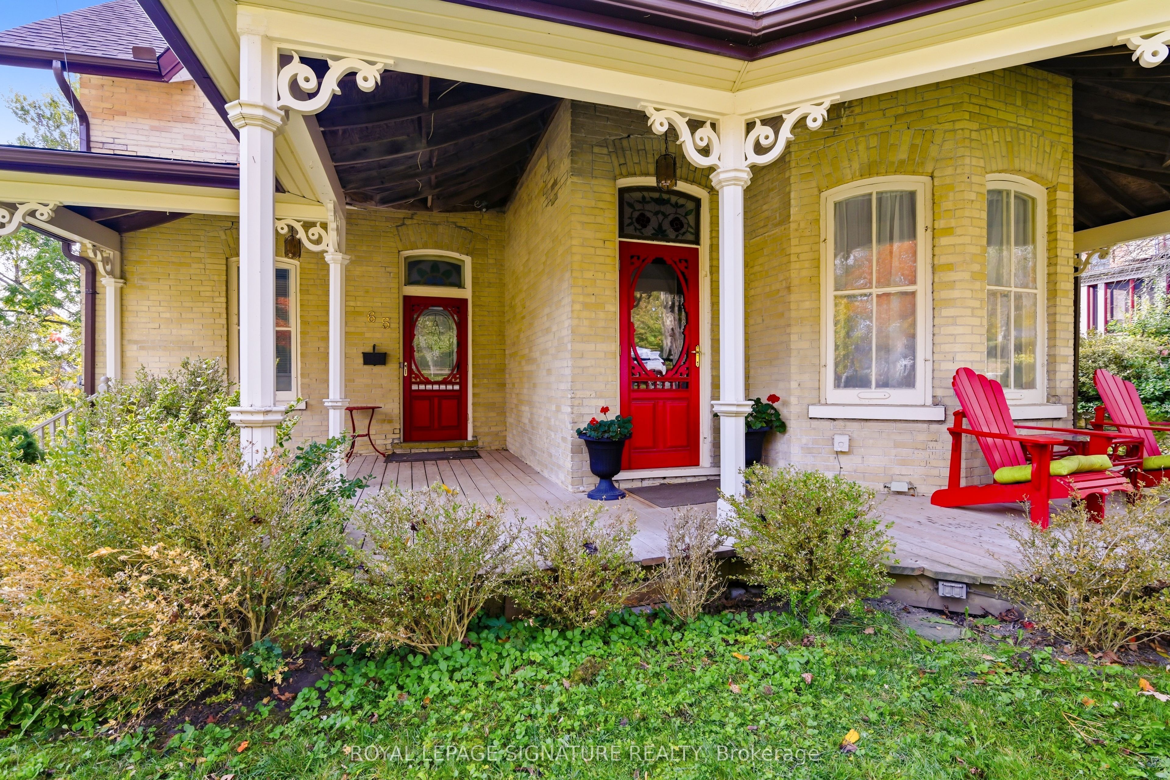 65 Bond Street W Property Photo 2