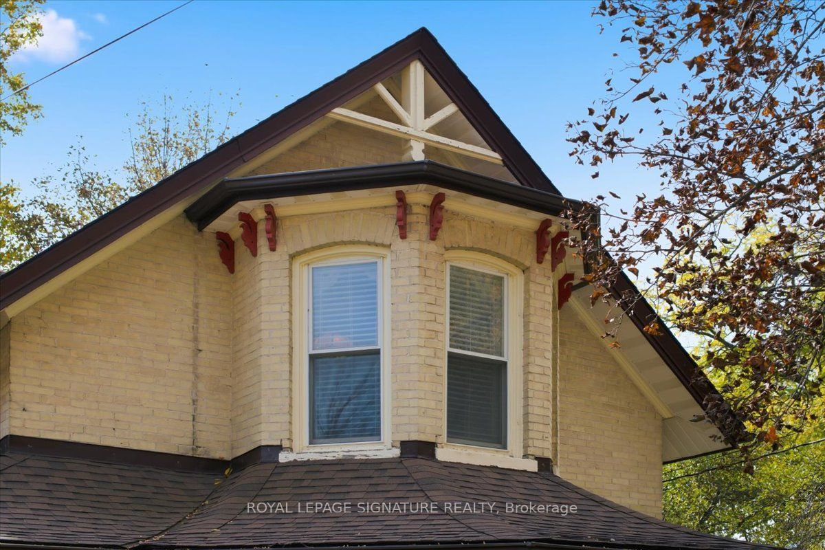 65 Bond Street W Property Photo 5