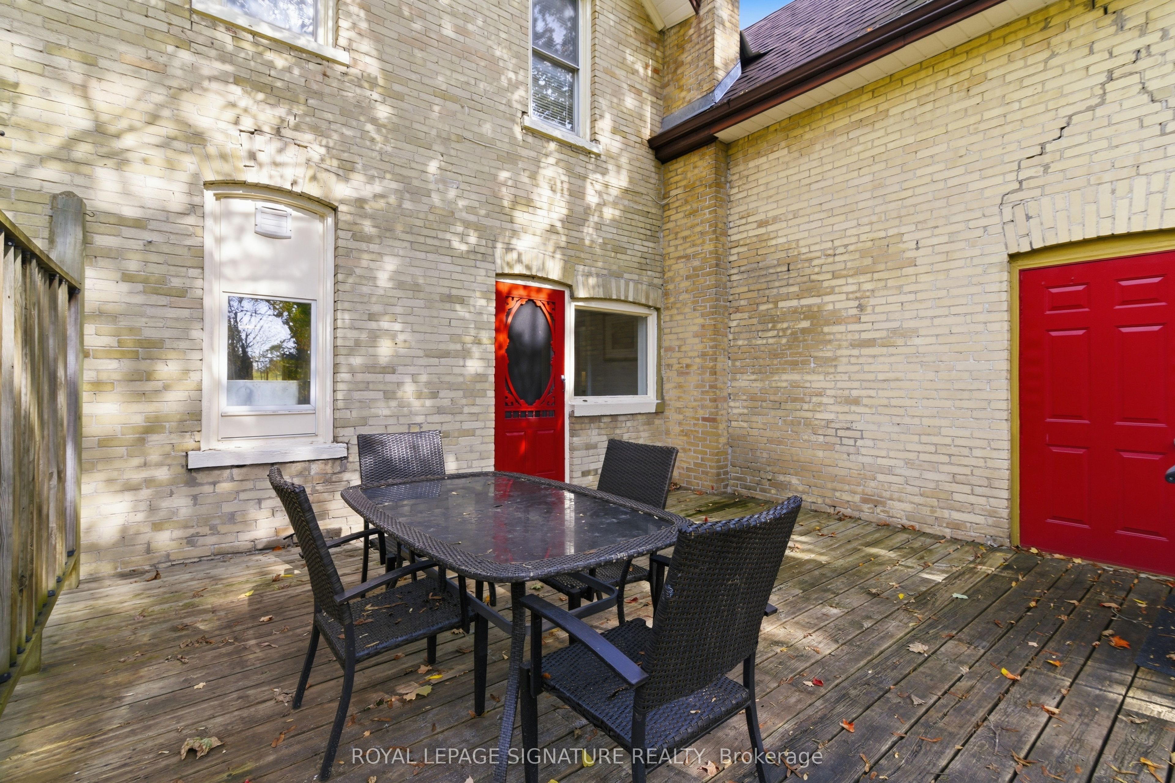 65 Bond Street W Property Photo 6