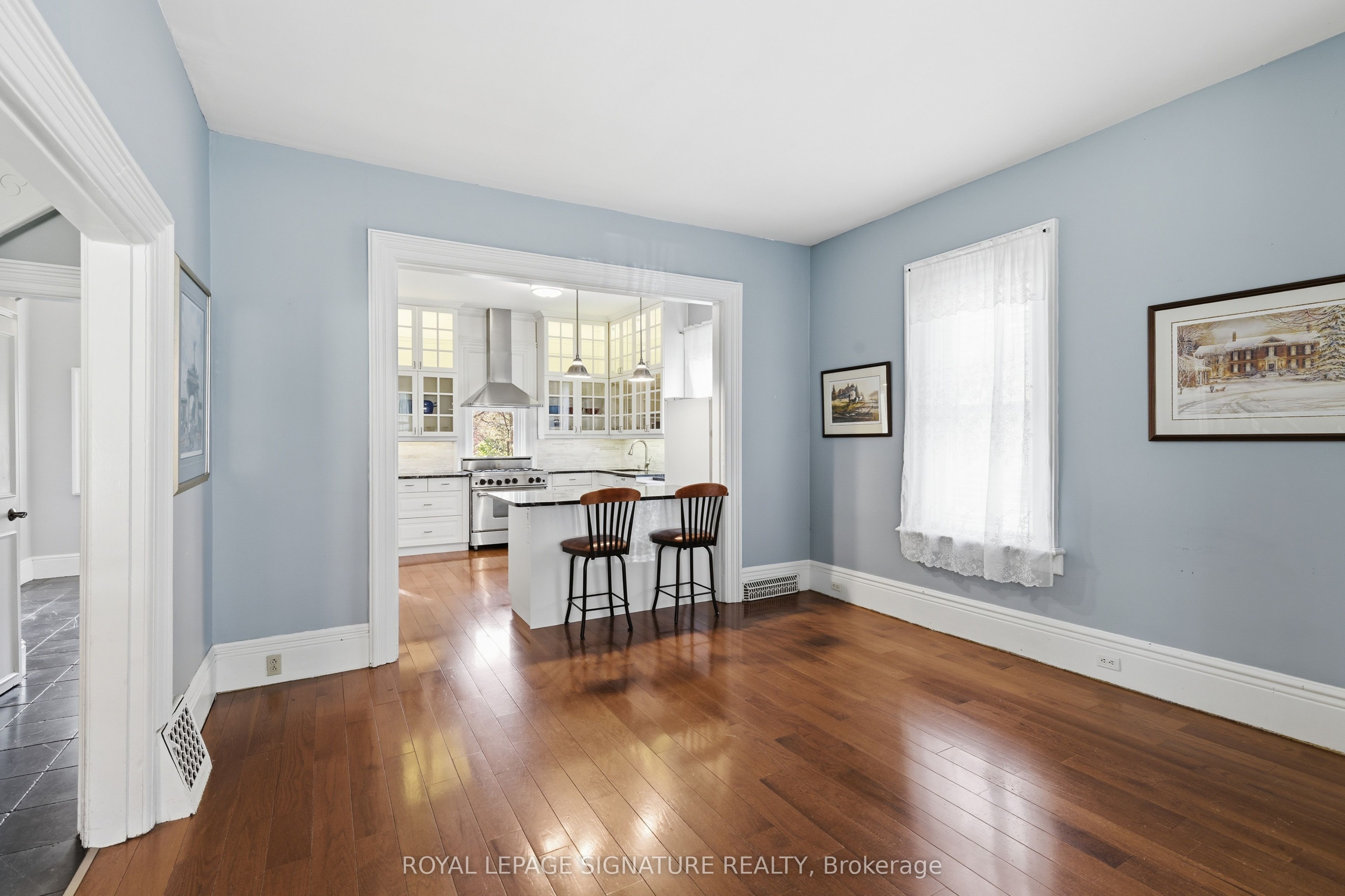 65 Bond Street W Property Photo 7