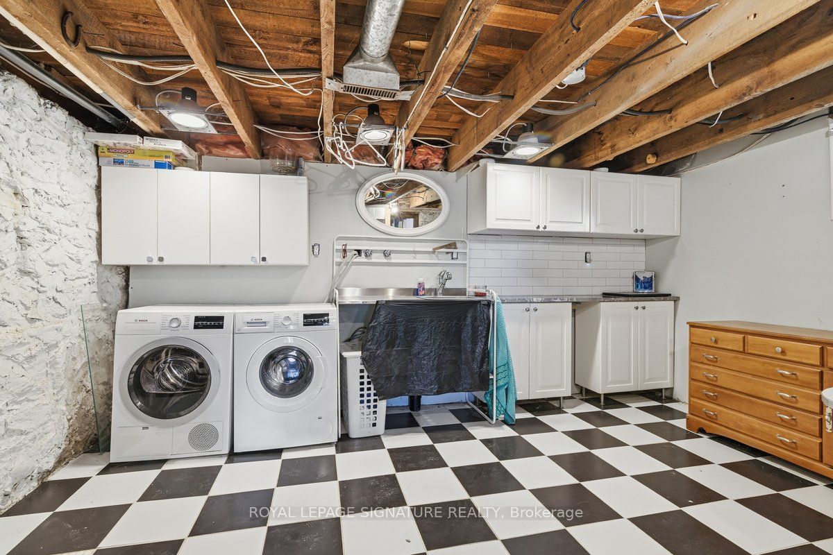 65 Bond Street W Property Photo 20