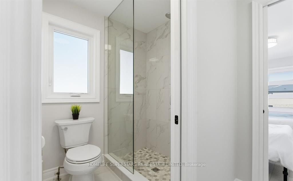 7403 Sherrilee Crescent Property Photo 16