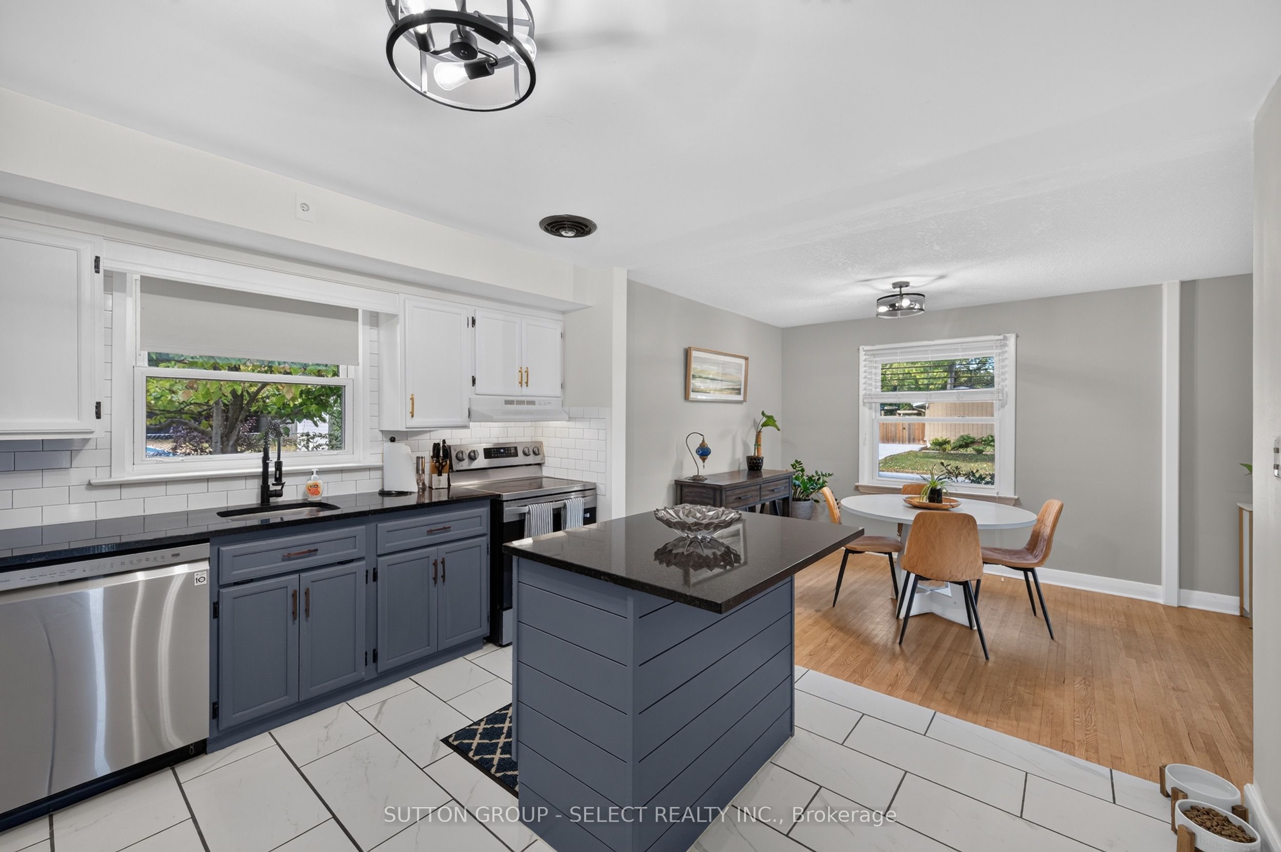 305 Stephen Street Property Photo 12