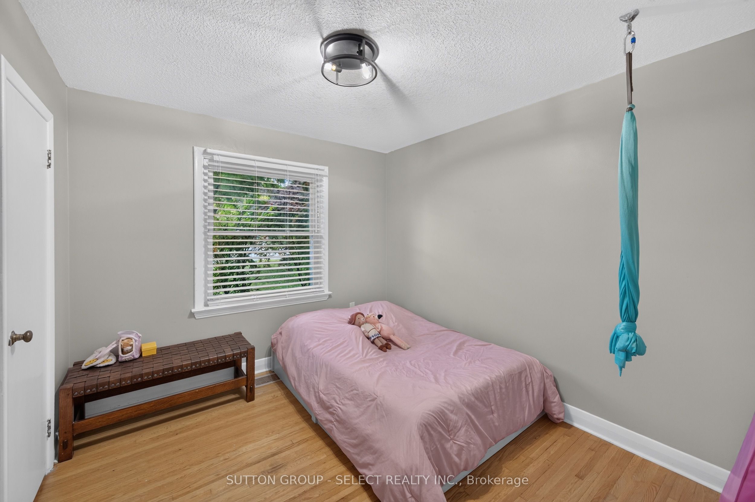 305 Stephen Street Property Photo 18