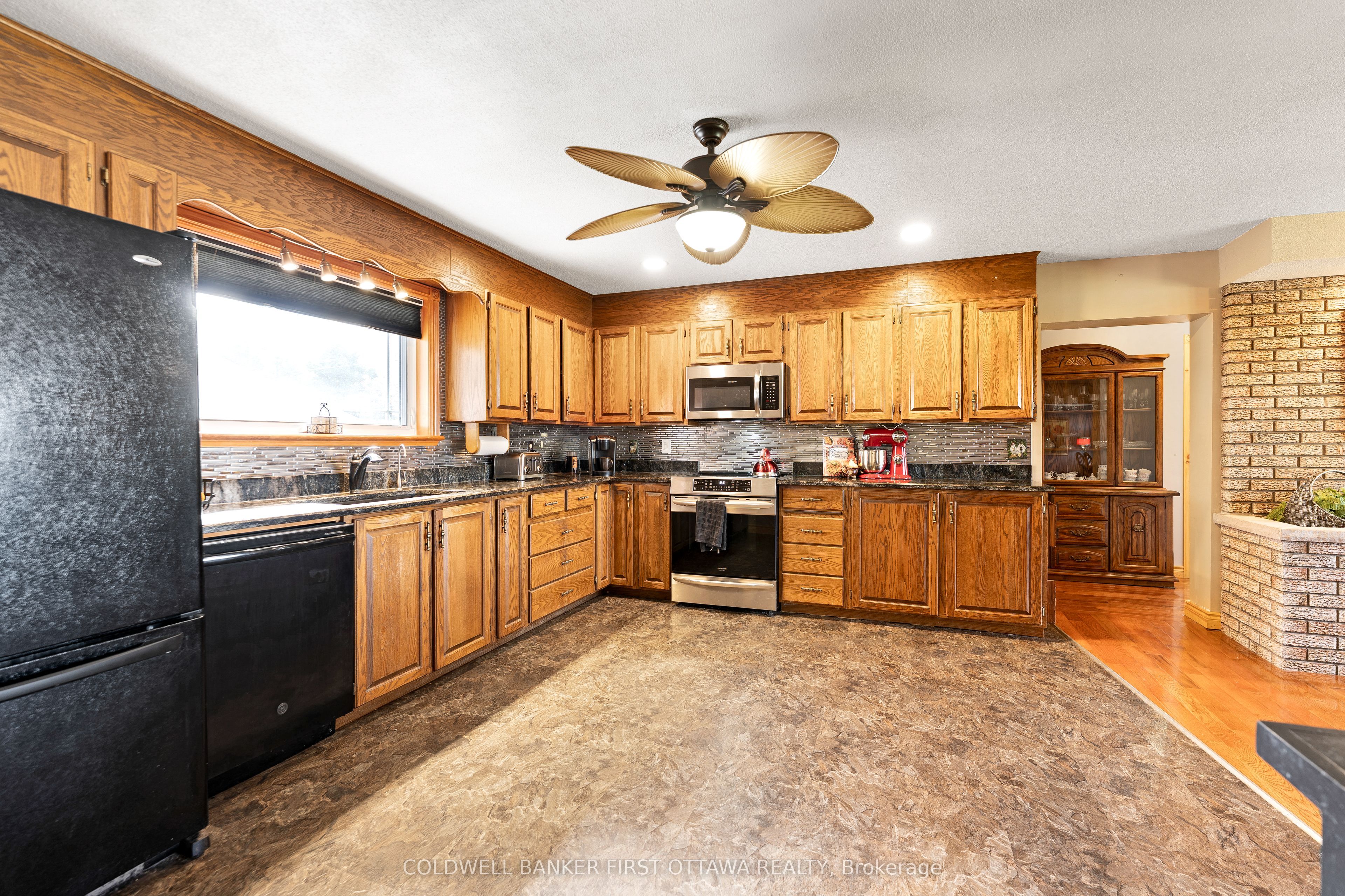 6739 43 Highway Property Photo 17