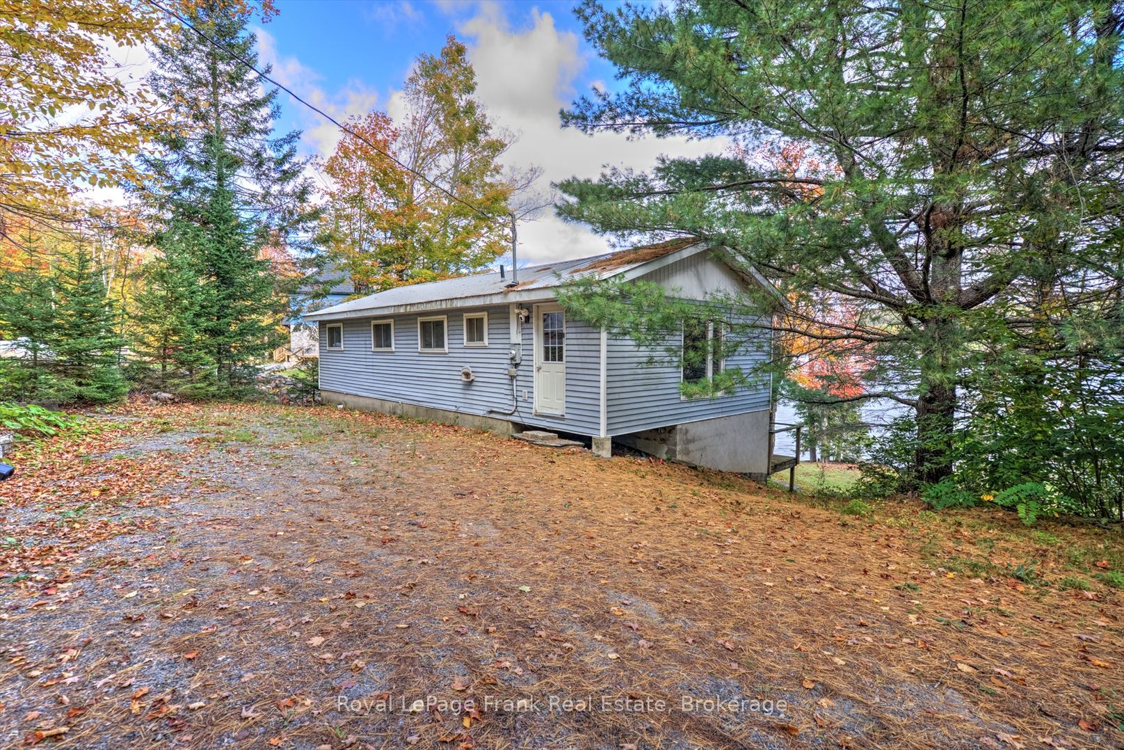 231 West Diamond Lake Road Property Photo 5