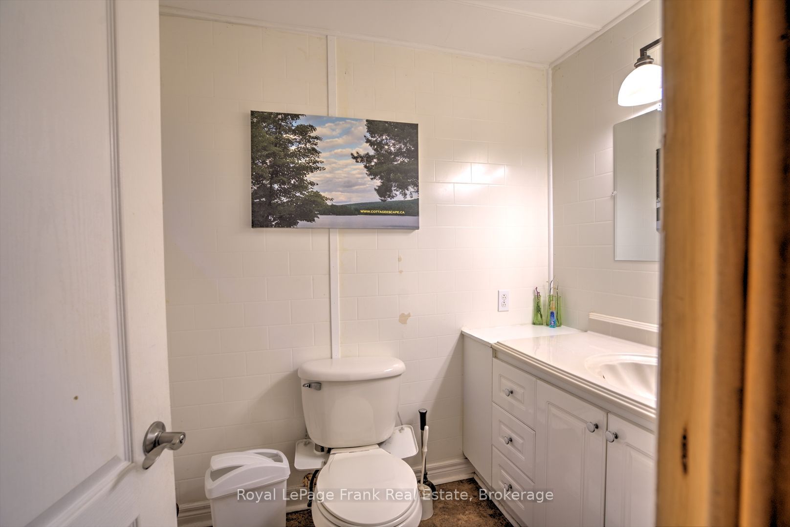 231 West Diamond Lake Road Property Photo 10