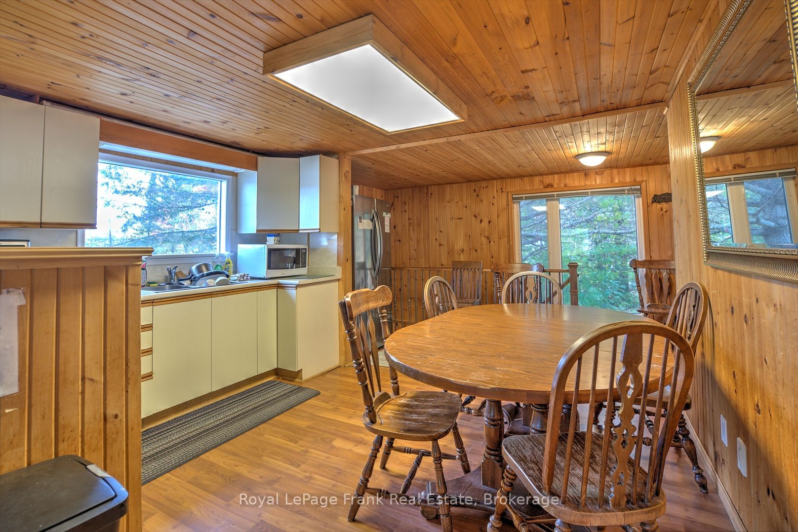 231 West Diamond Lake Road Property Photo 19