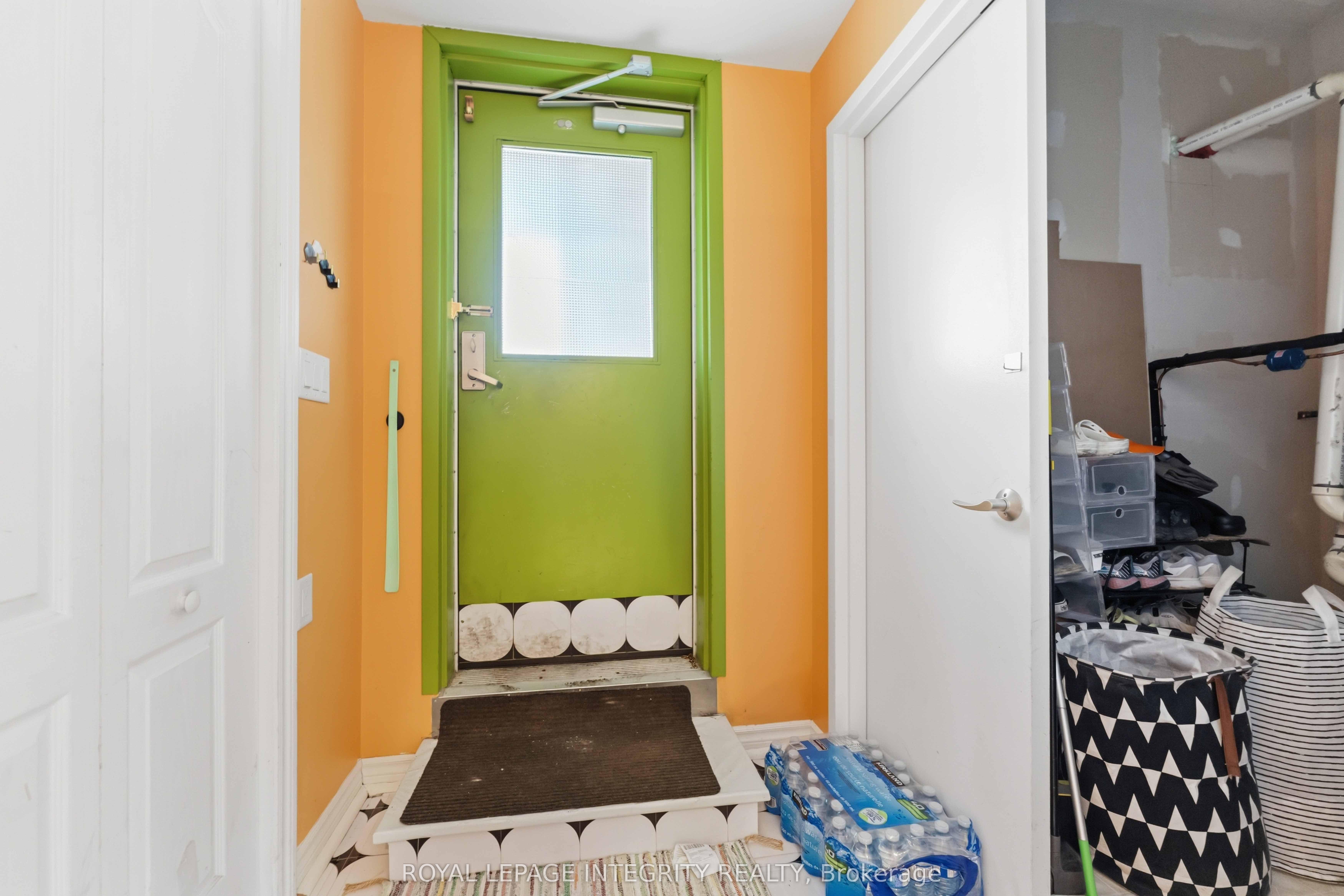 266 Preston Street N Property Photo 16