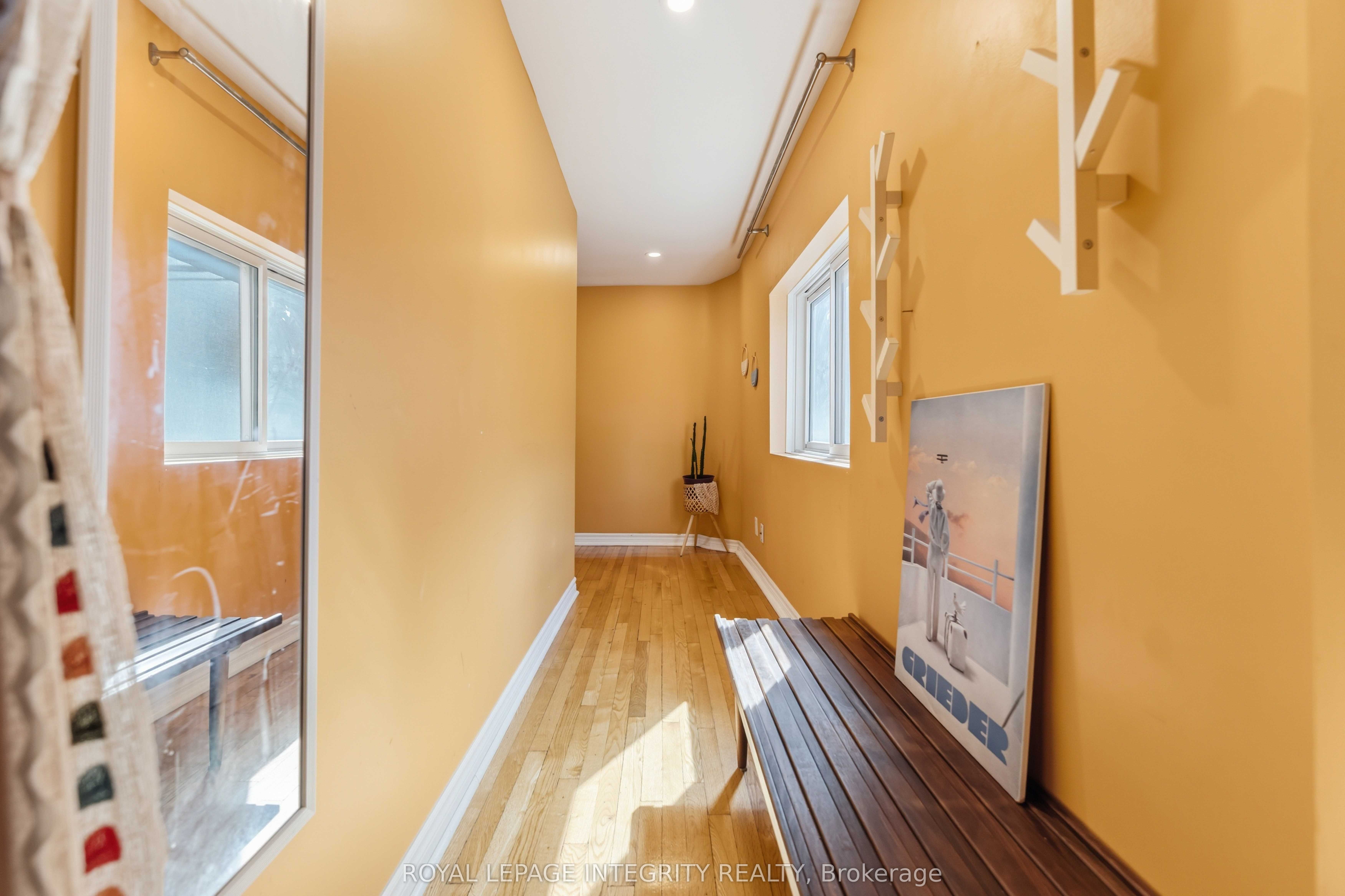 266 Preston Street N Property Photo 17