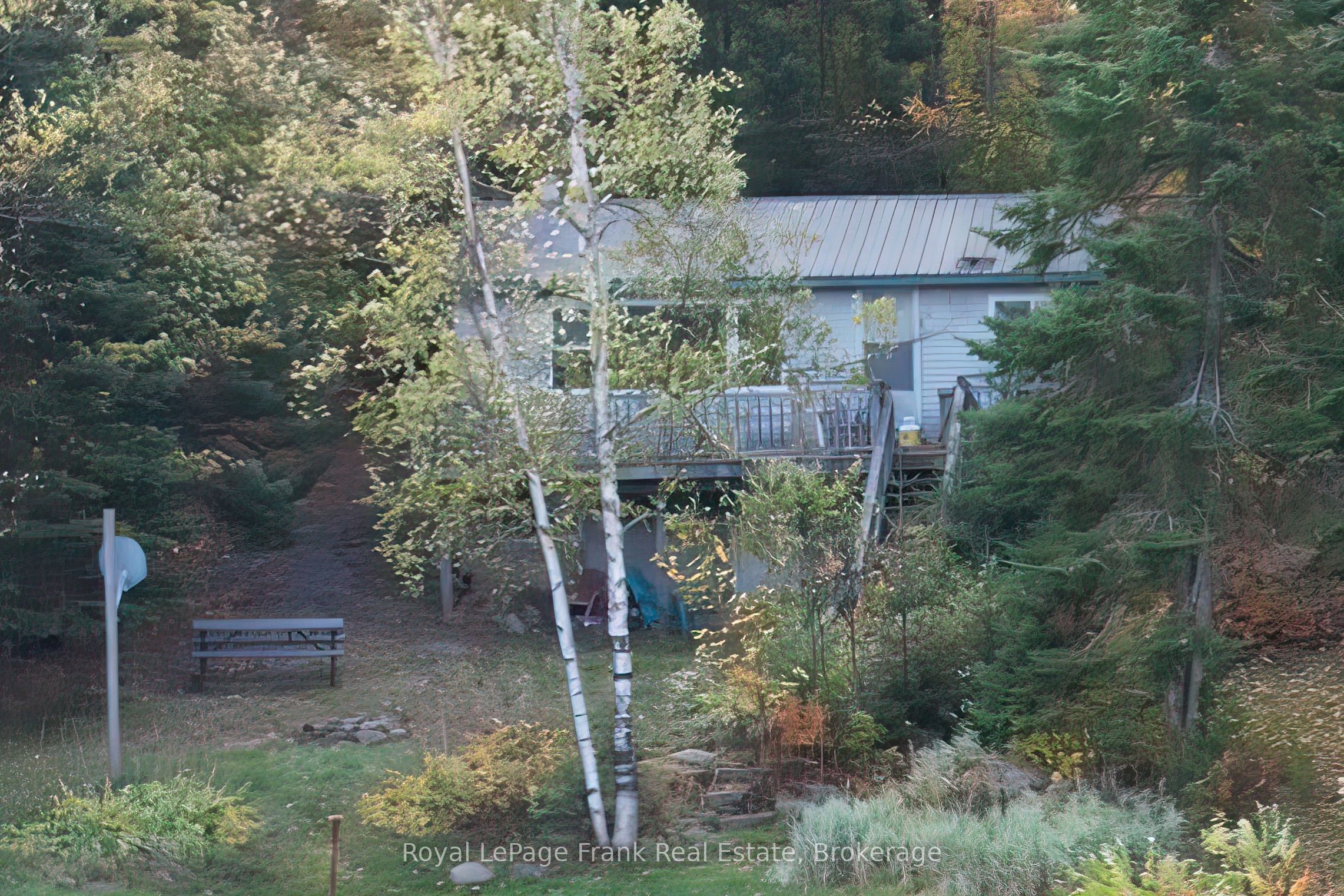 245 West Diamond Lake Road Property Photo 1