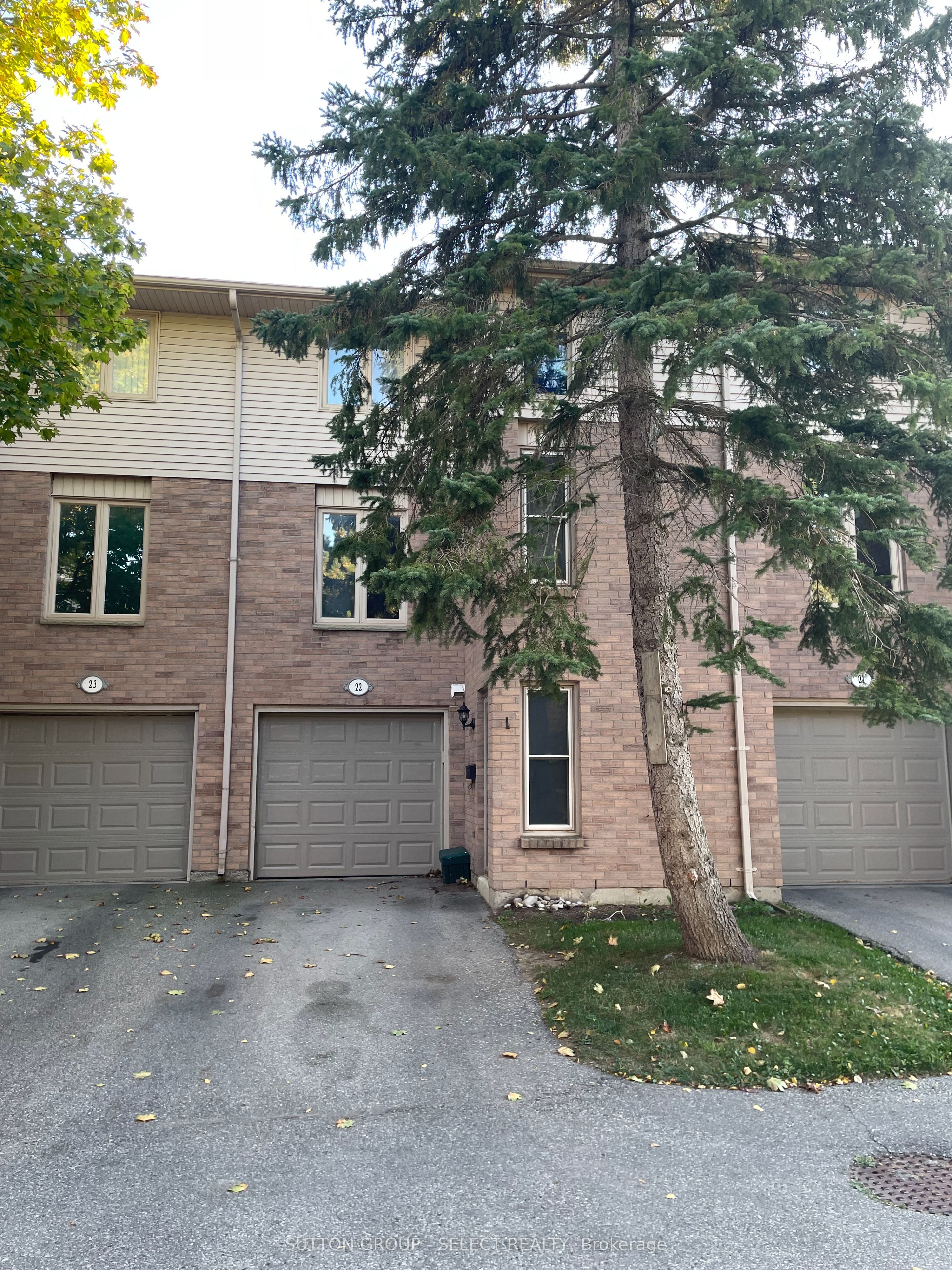 1855 Aldersbrook Road 22 Property Photo 2