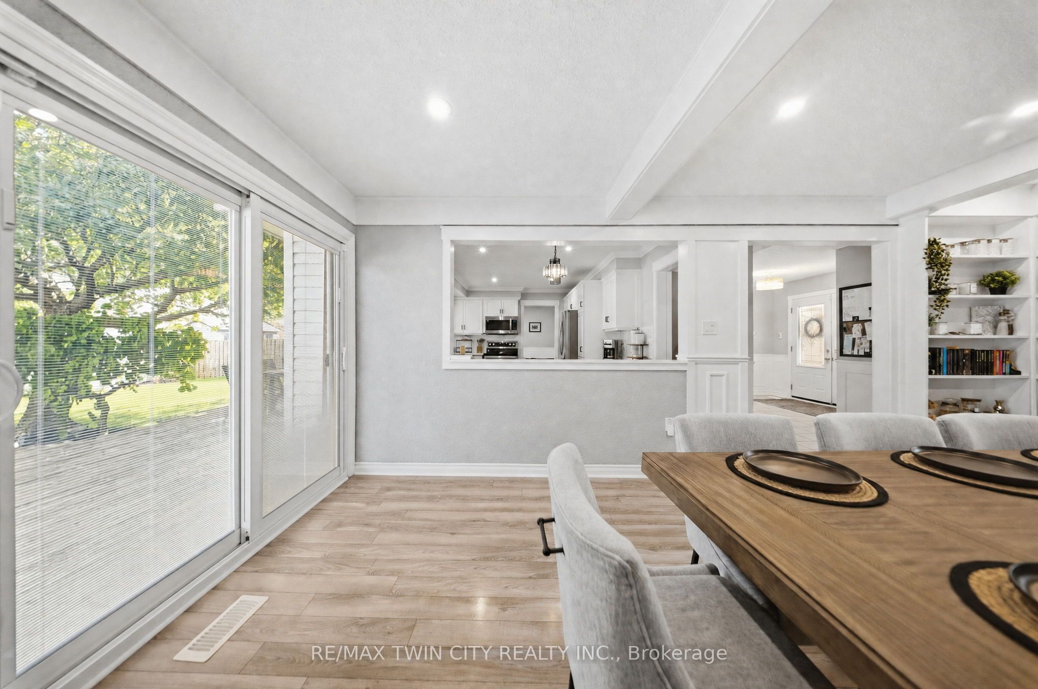 25 Cedarland Drive Property Photo 9