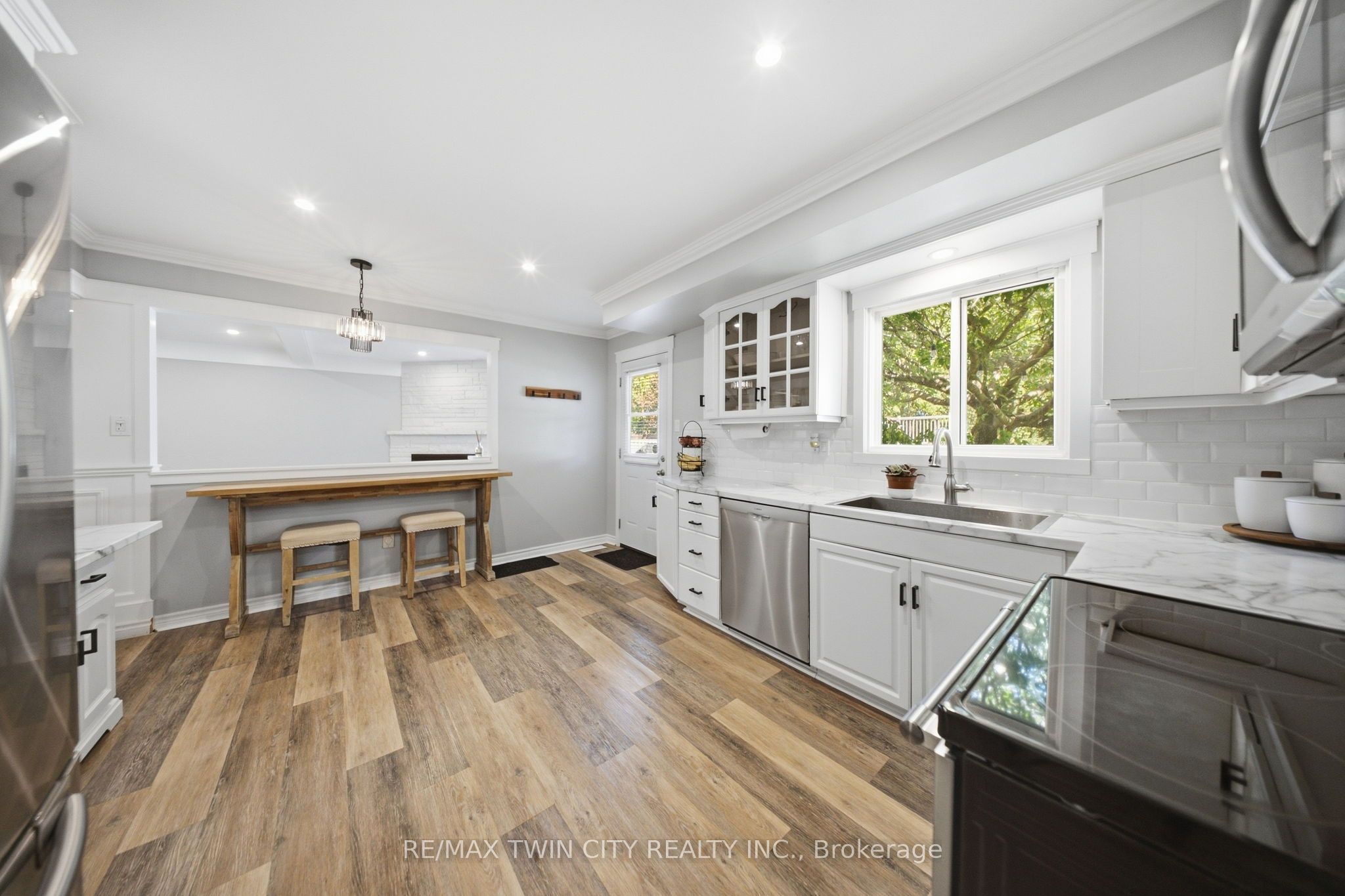 25 Cedarland Drive Property Photo 13
