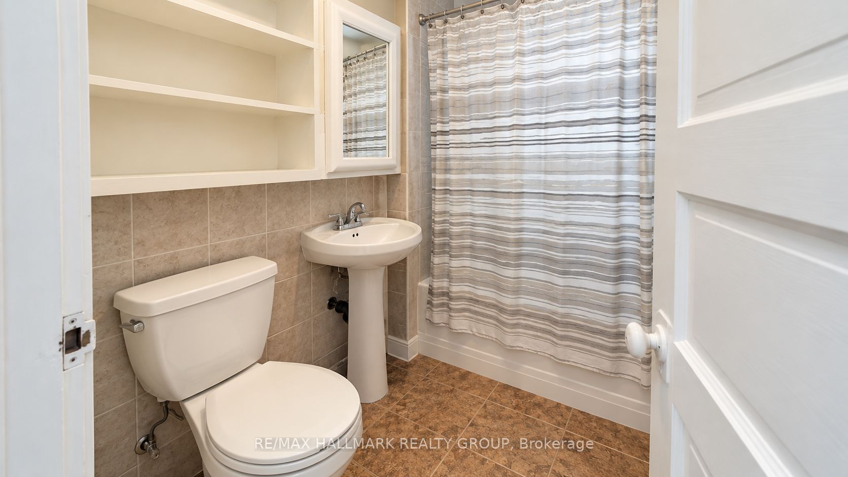 94 Fairmont Avenue 3 Property Photo 7
