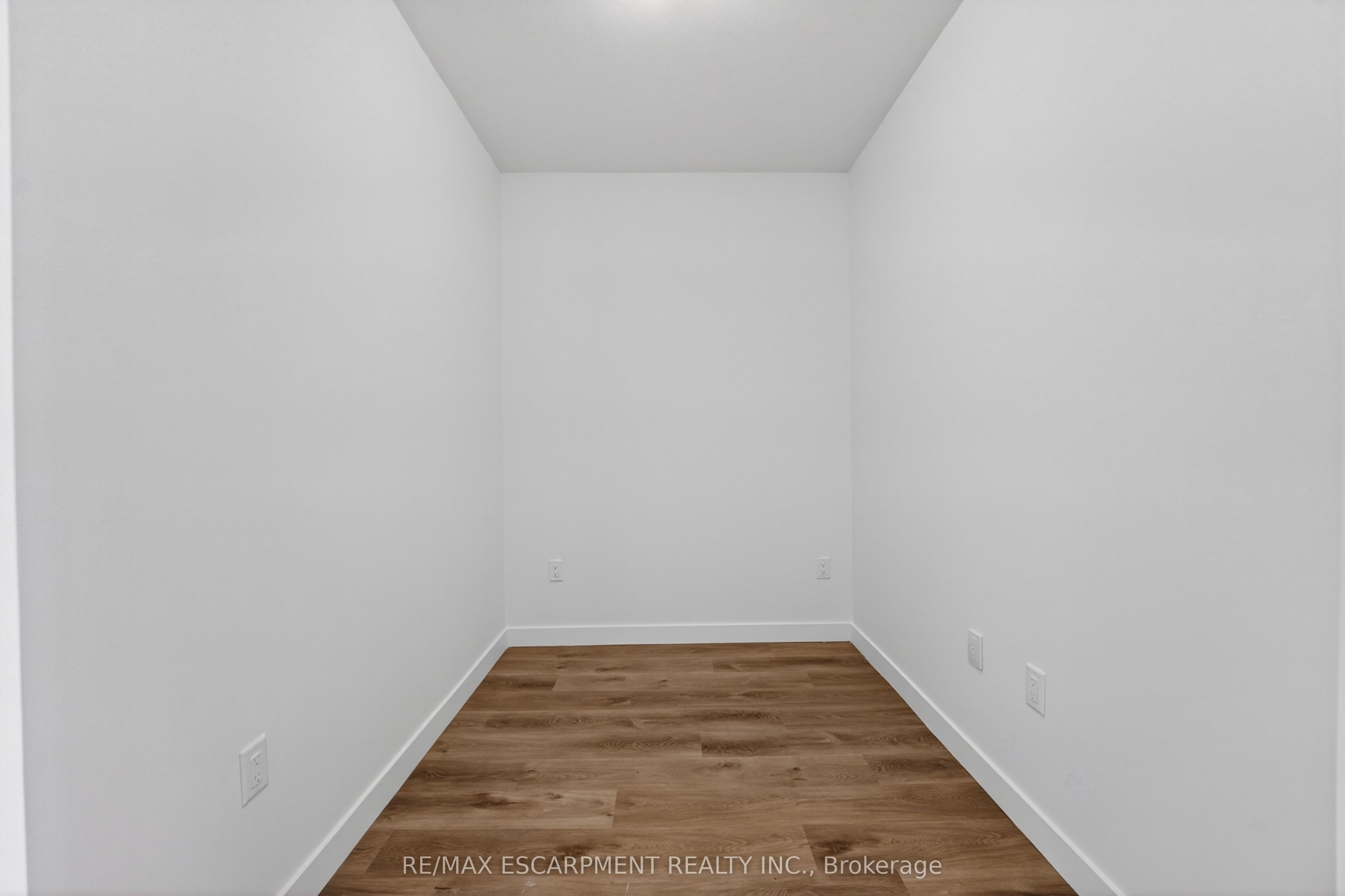 461 Green Road 822 Property Photo 15