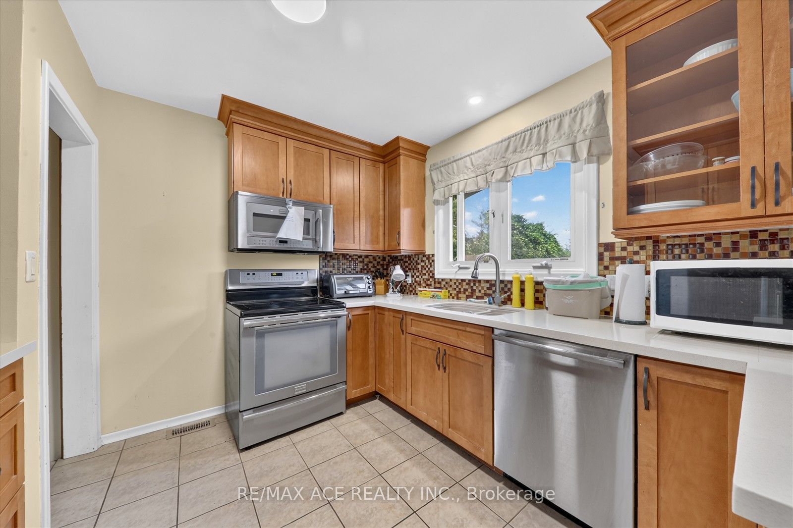 18 Heneage Street Property Photo 14
