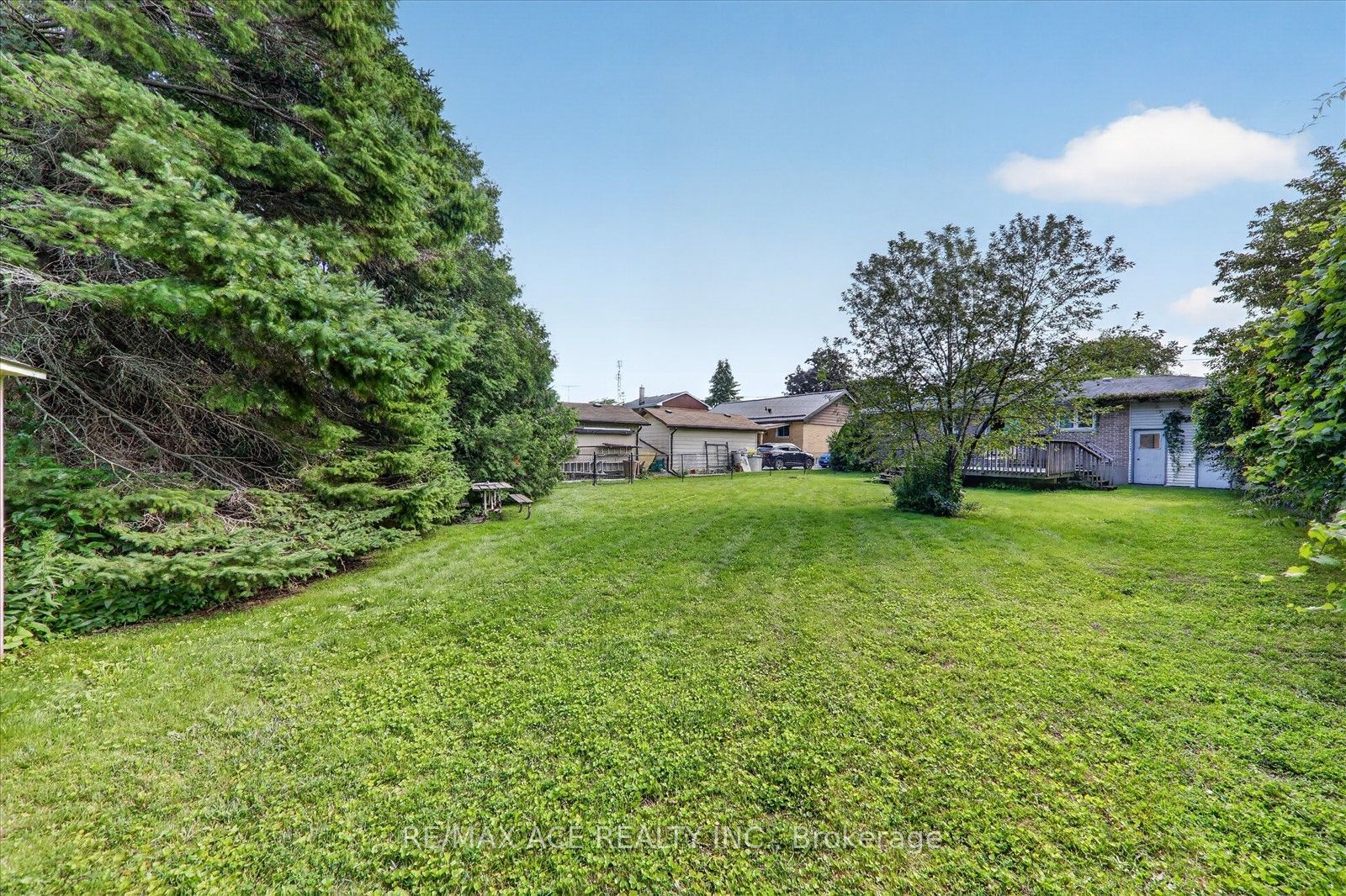 18 Heneage Street Property Photo 40