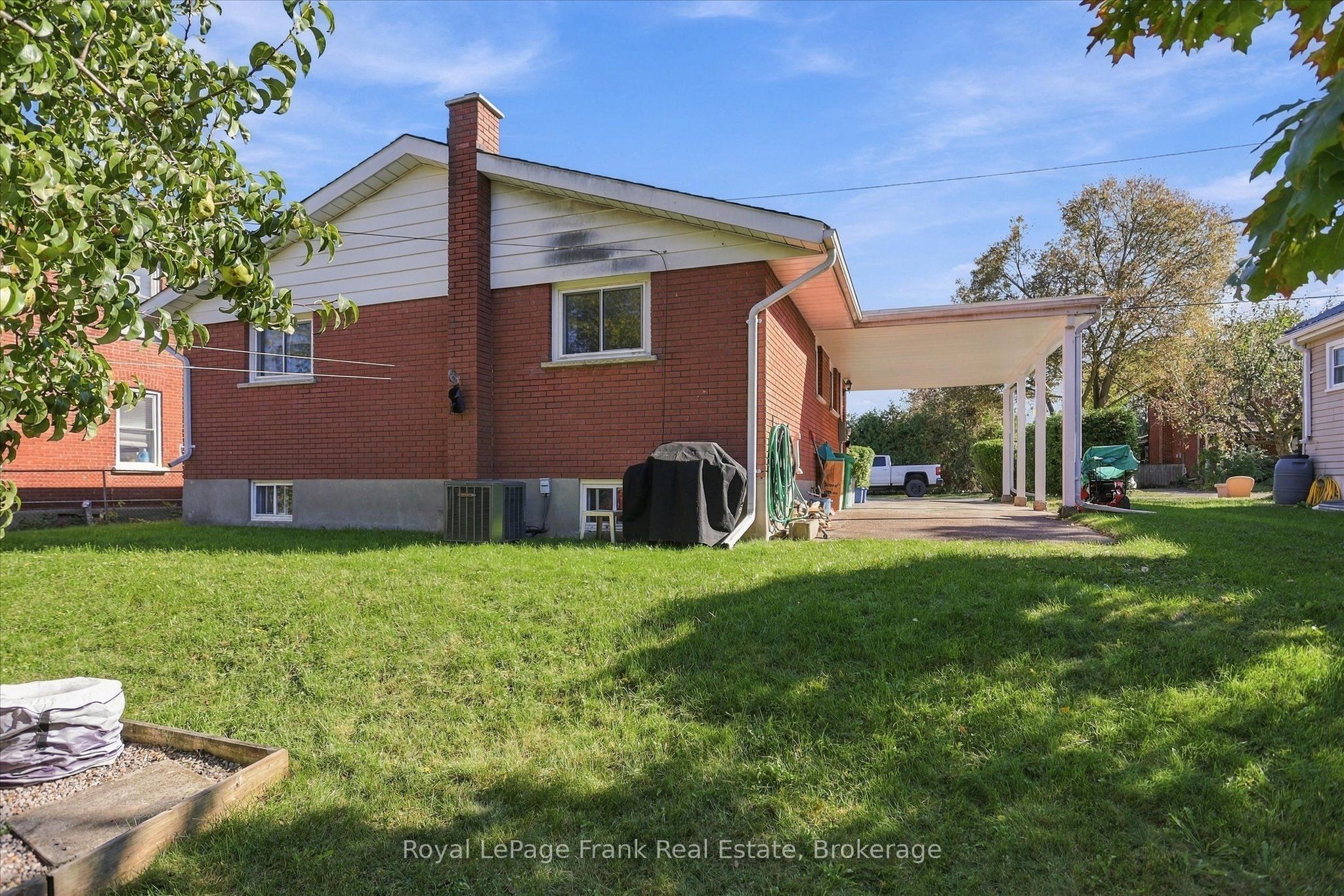230 Euclid Avenue Property Photo 24