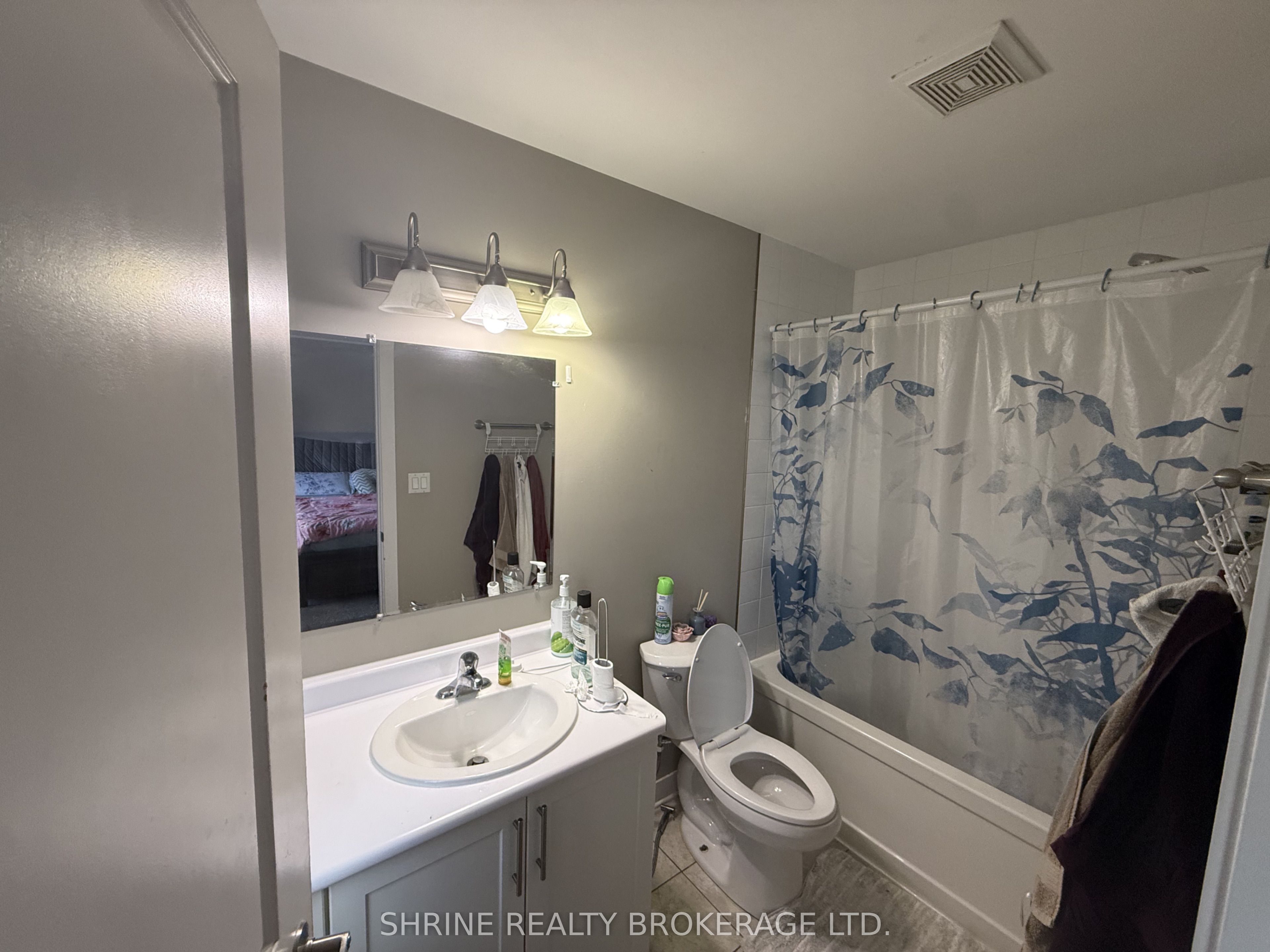 439 Athlone Avenue 6a Property Photo 6