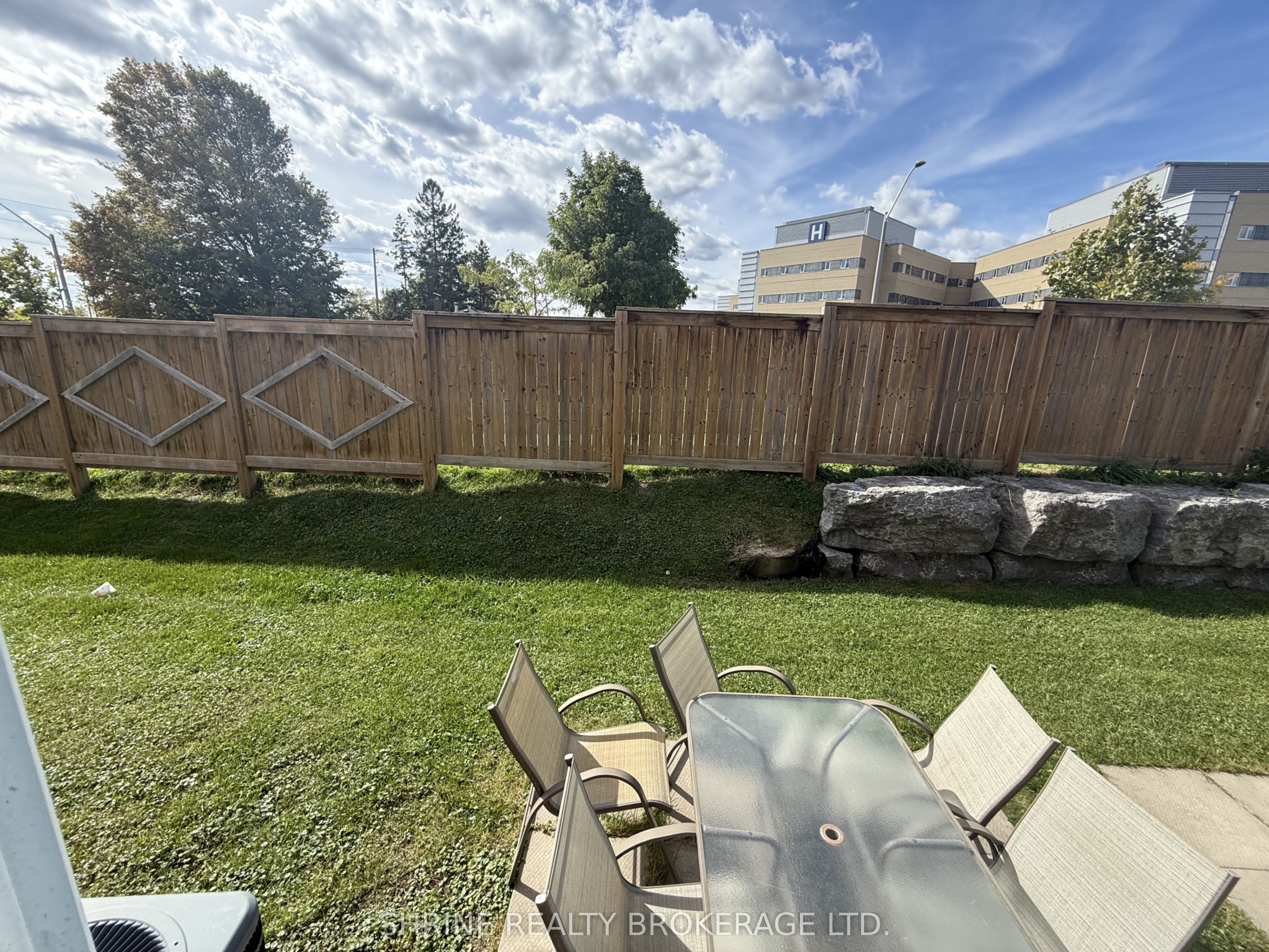439 Athlone Avenue 6a Property Photo 10