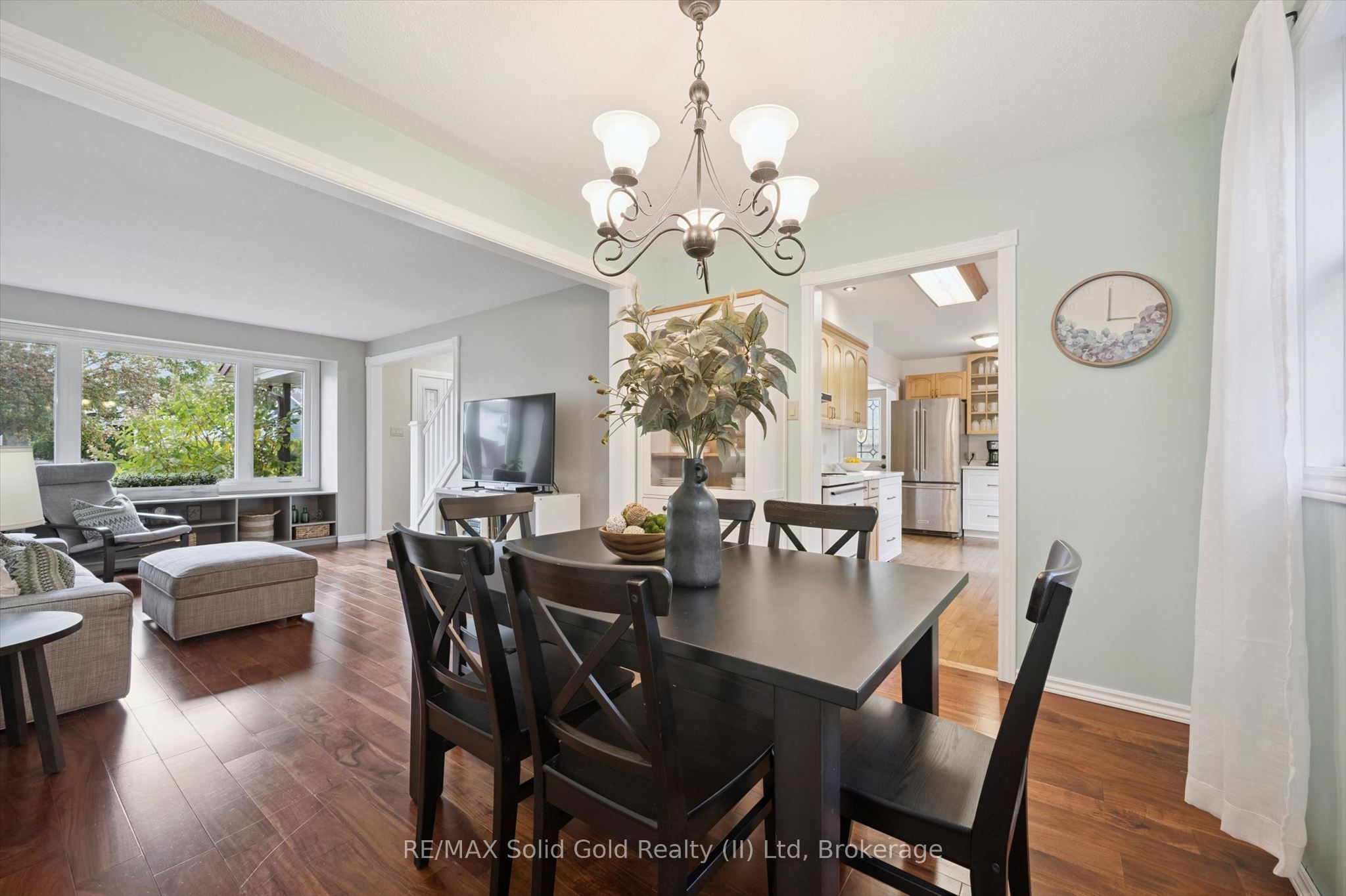 143 Hillbrook Crescent Property Photo 8
