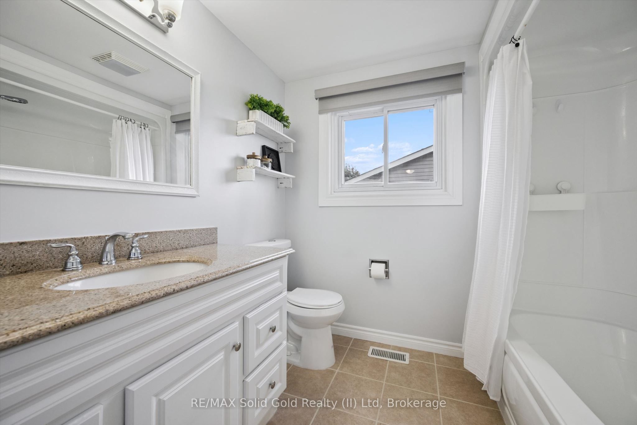143 Hillbrook Crescent Property Photo 23
