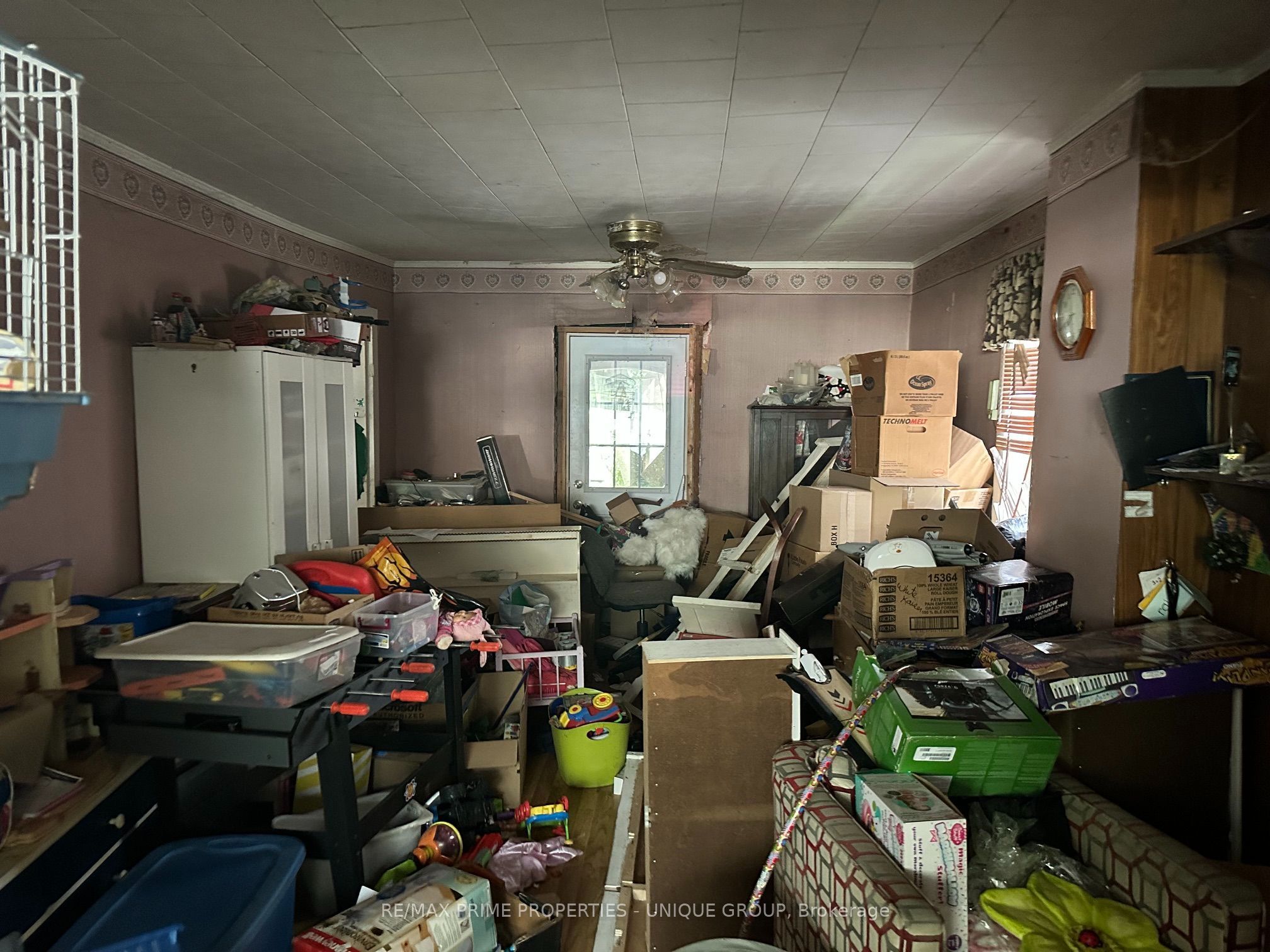 135 Elgin Street N Property Photo 8