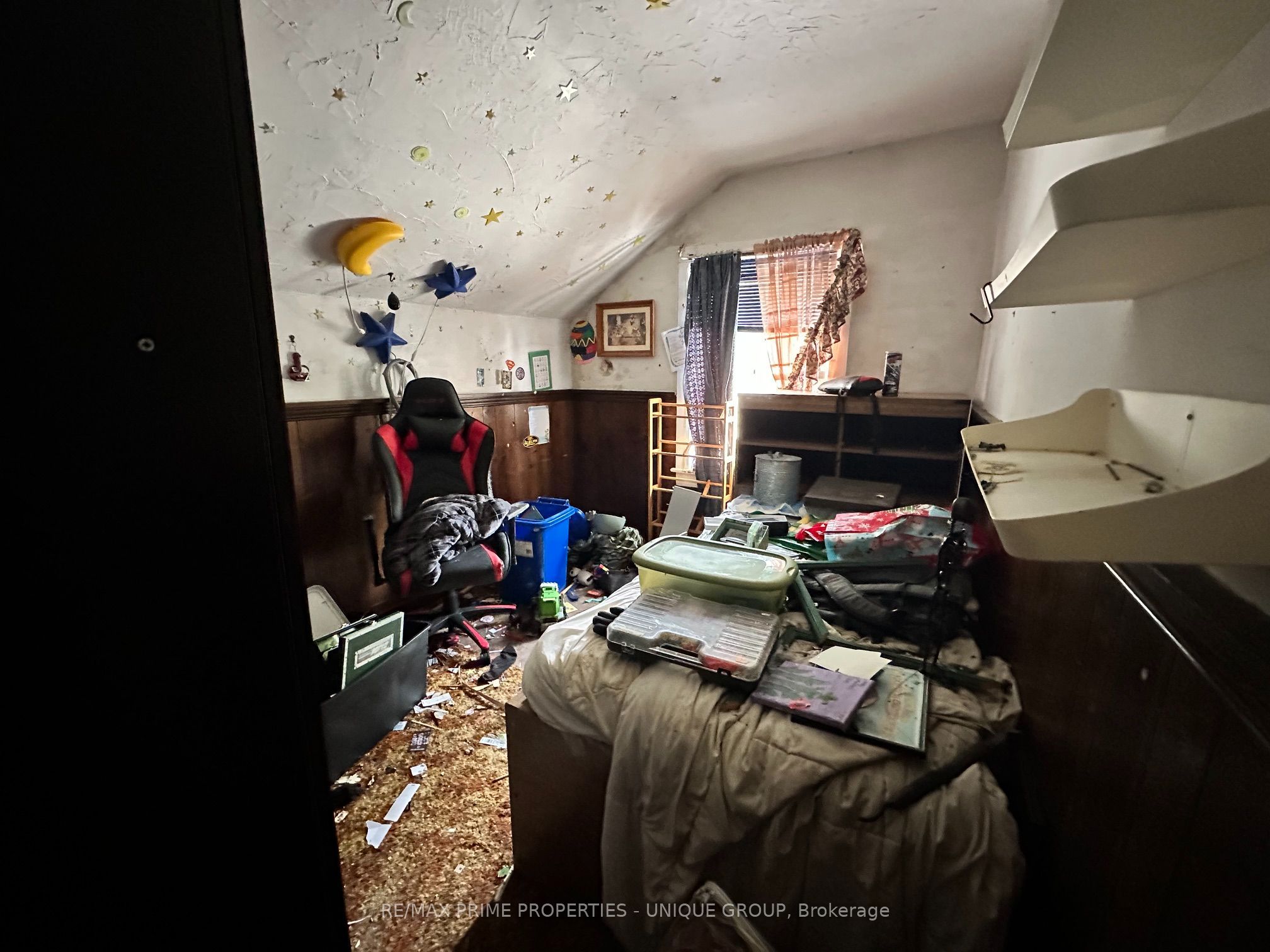 135 Elgin Street N Property Photo 13