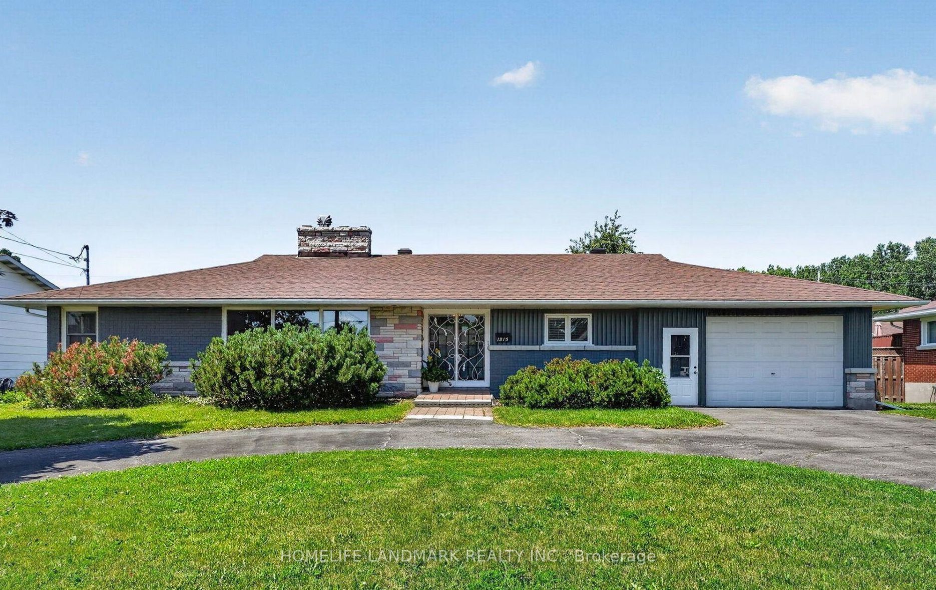 1215 Princess Street Property Photo 1