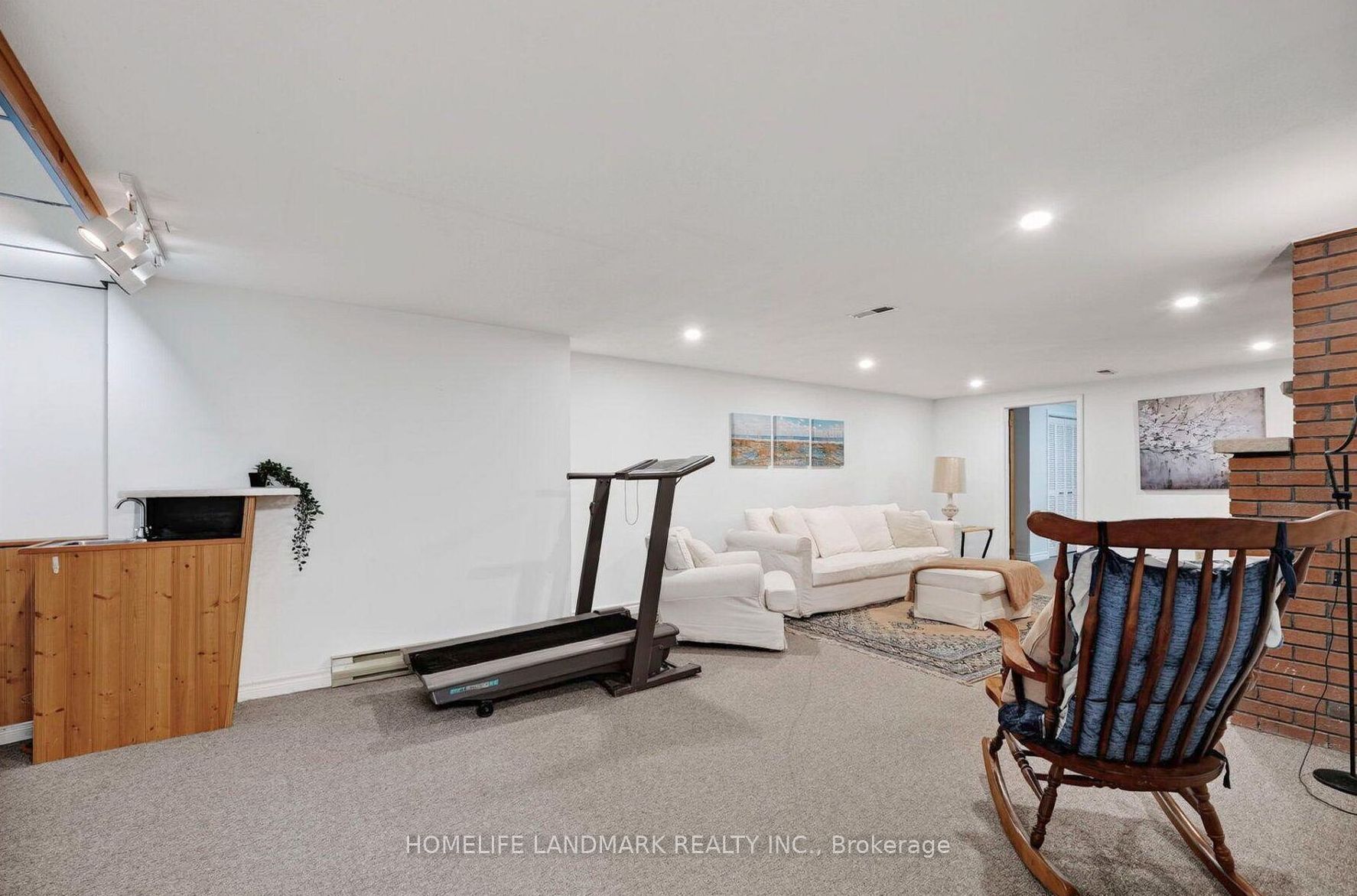 1215 Princess Street Property Photo 15