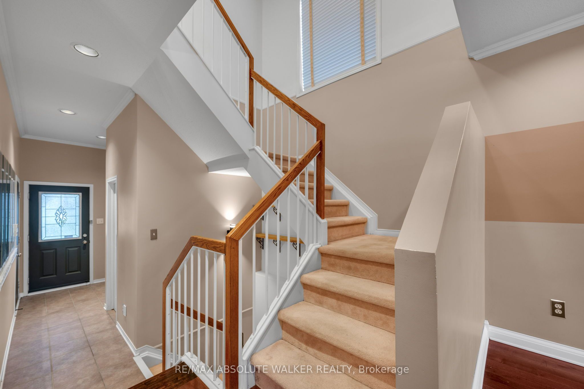 6376 Sablewood Place Property Photo 4