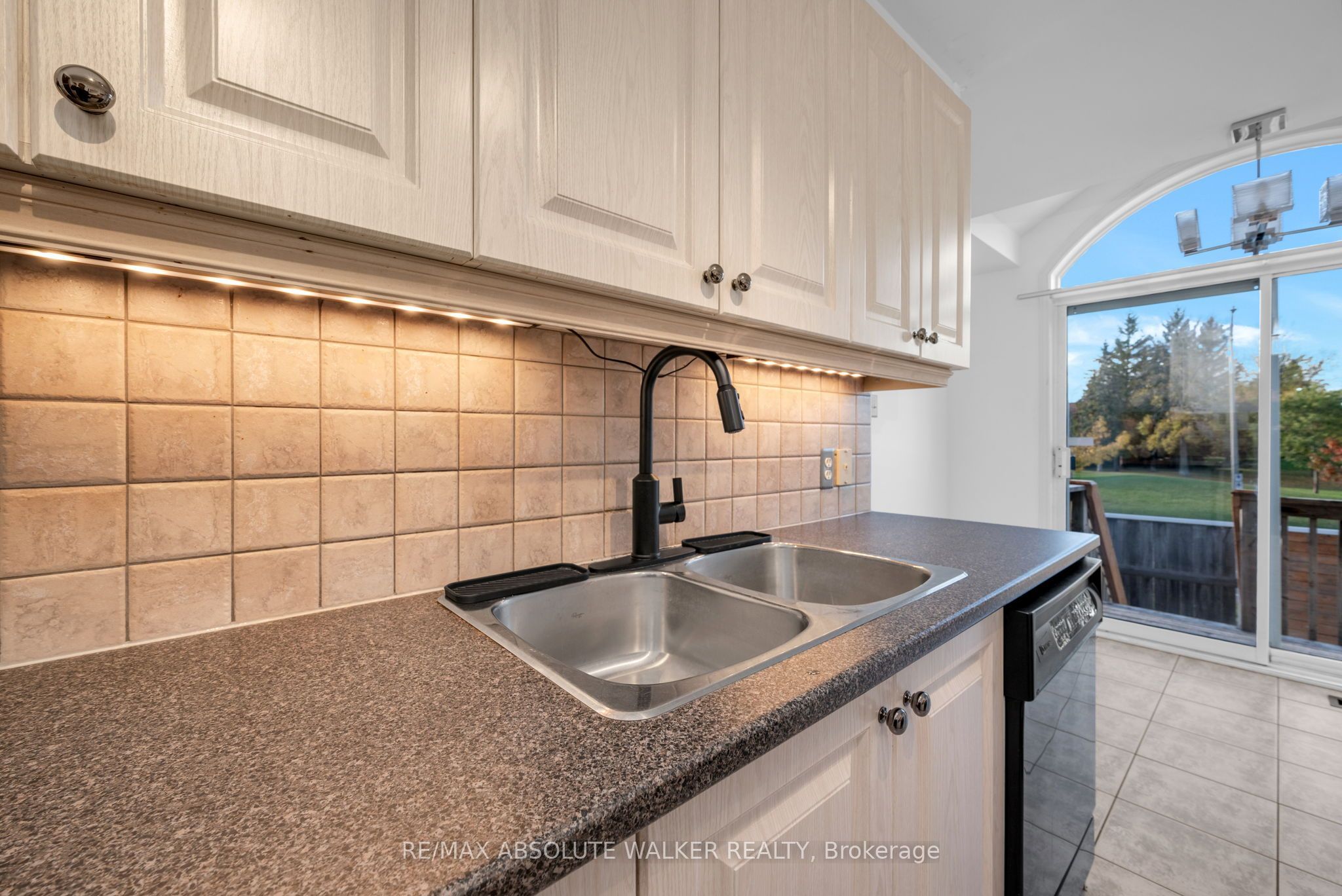 6376 Sablewood Place Property Photo 13