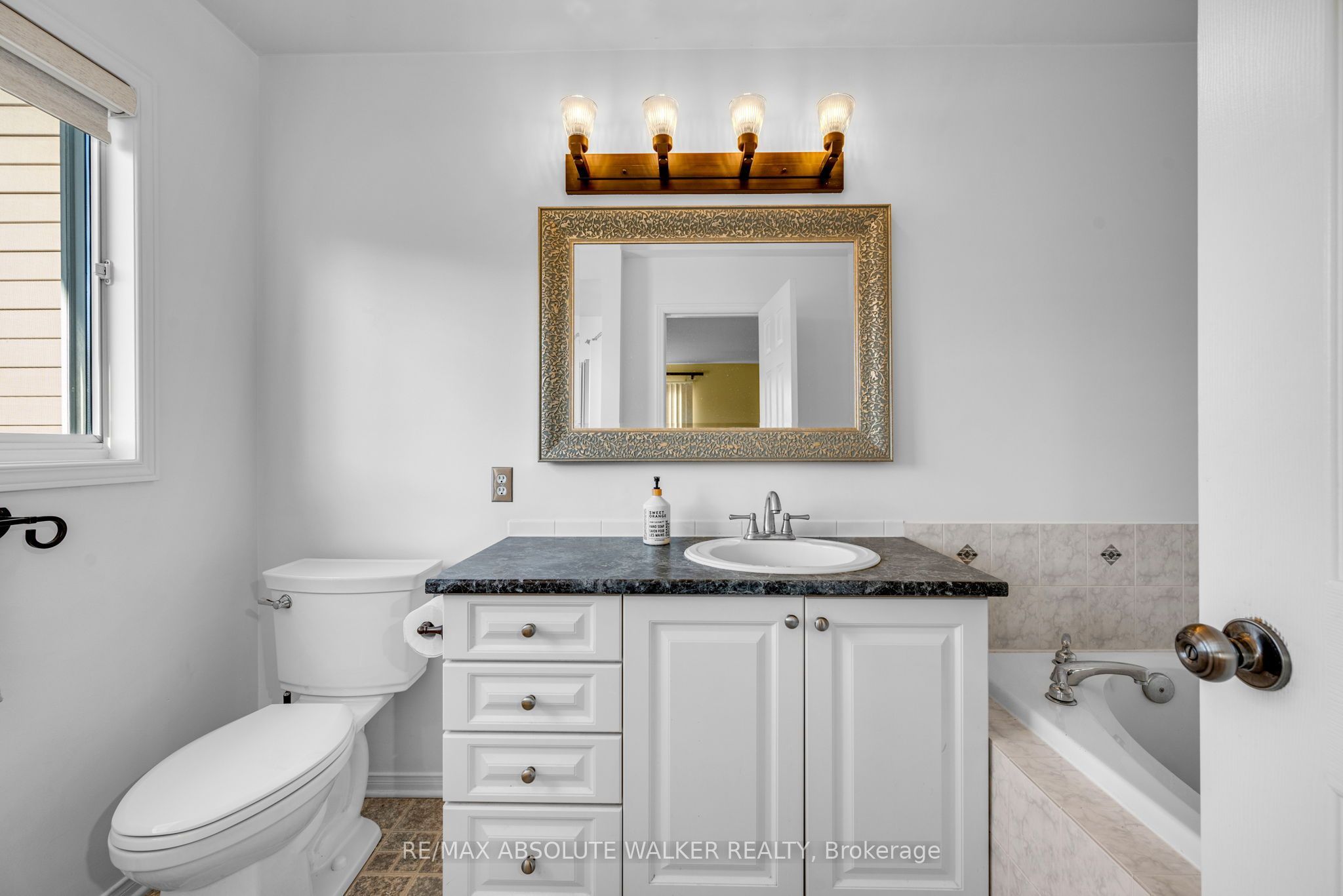 6376 Sablewood Place Property Photo 21