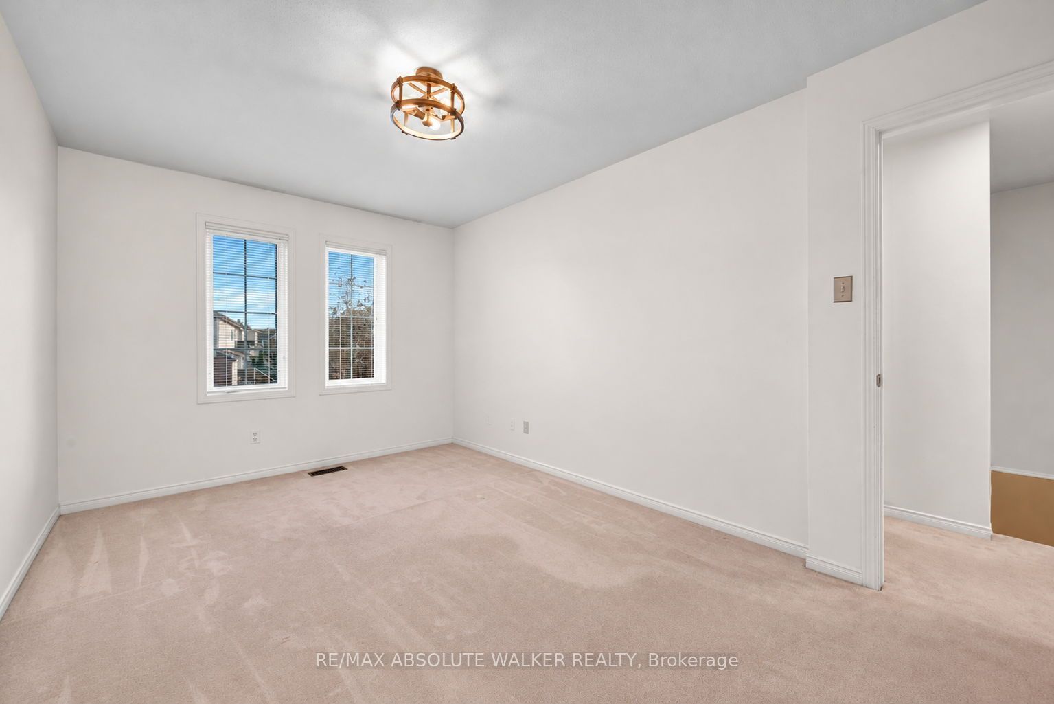 6376 Sablewood Place Property Photo 29