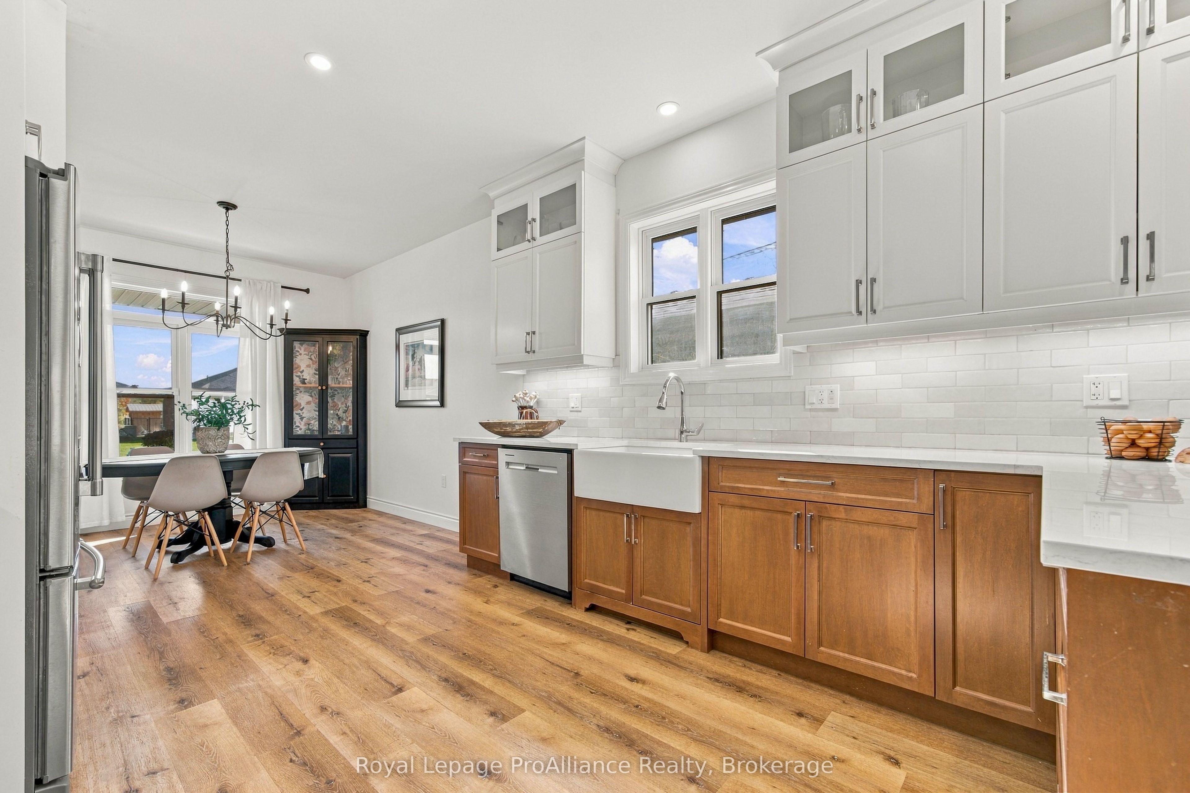 28 Aberdeen Street W Property Photo 18
