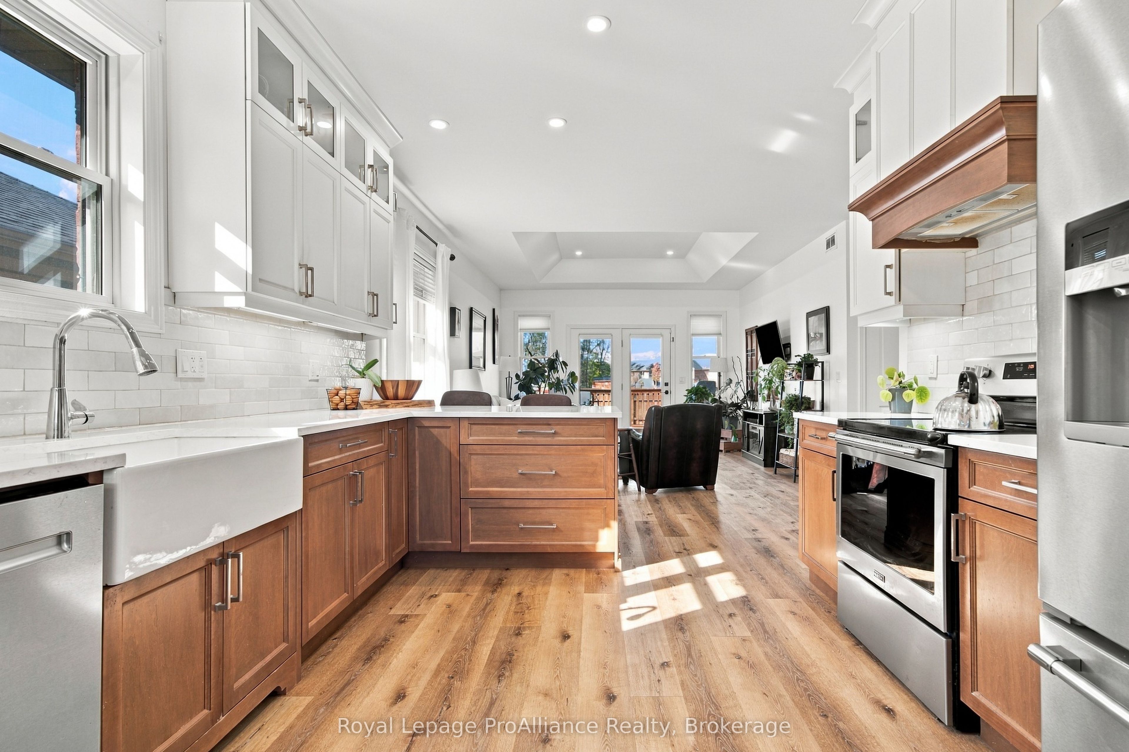 28 Aberdeen Street W Property Photo 21
