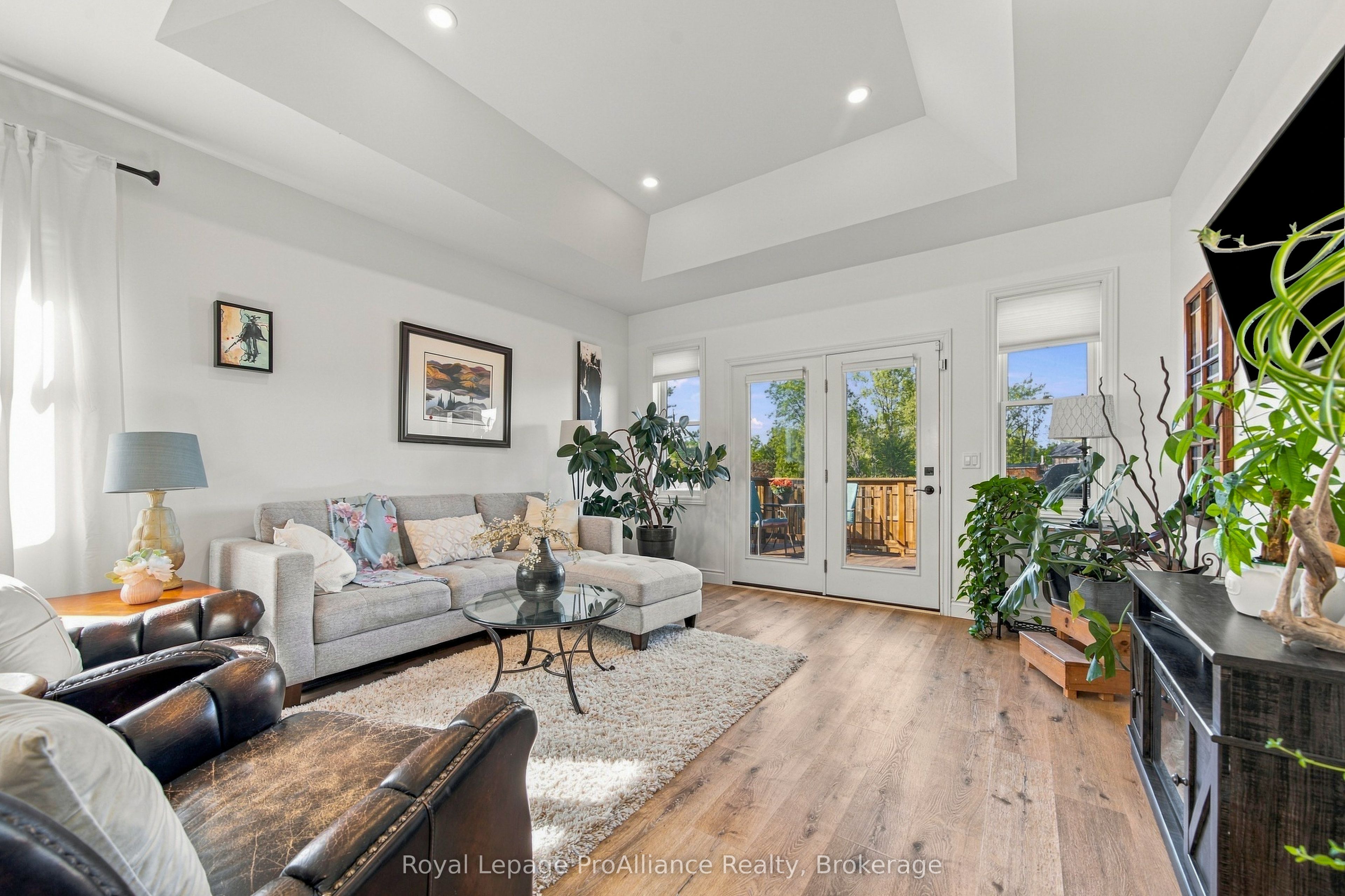 28 Aberdeen Street W Property Photo 23