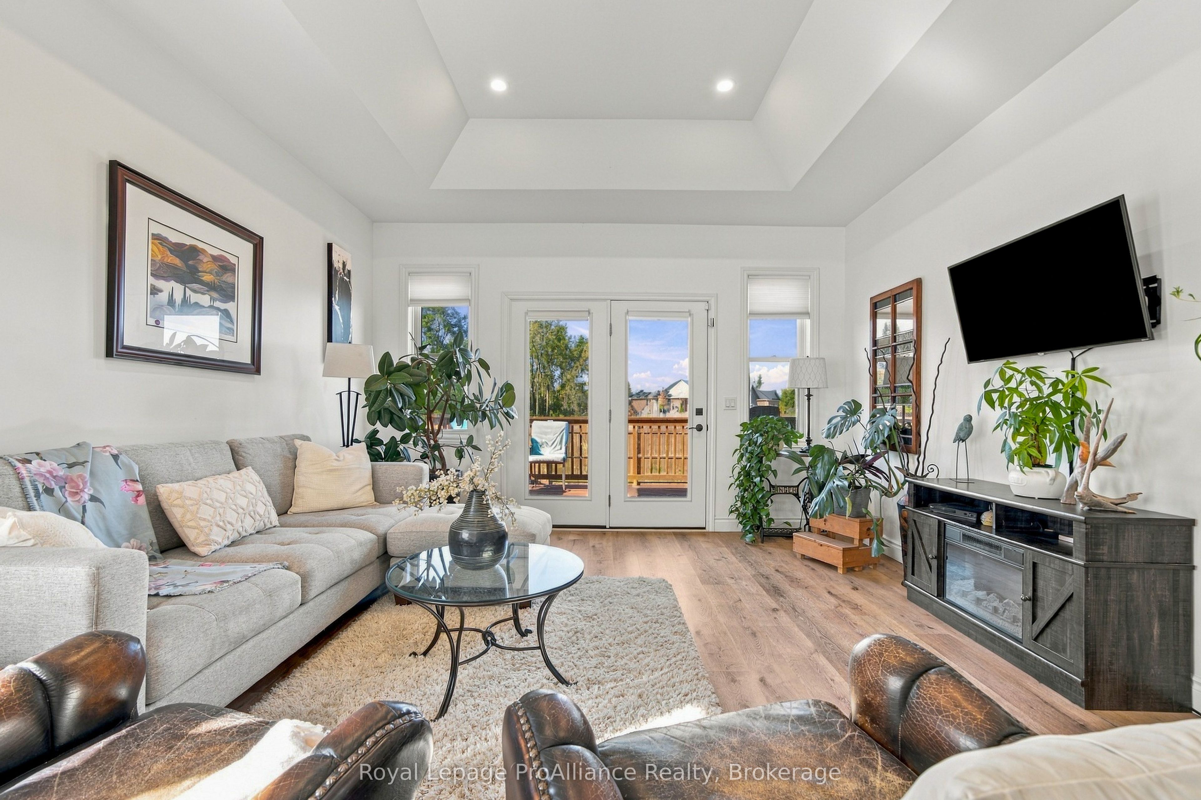 28 Aberdeen Street W Property Photo 24