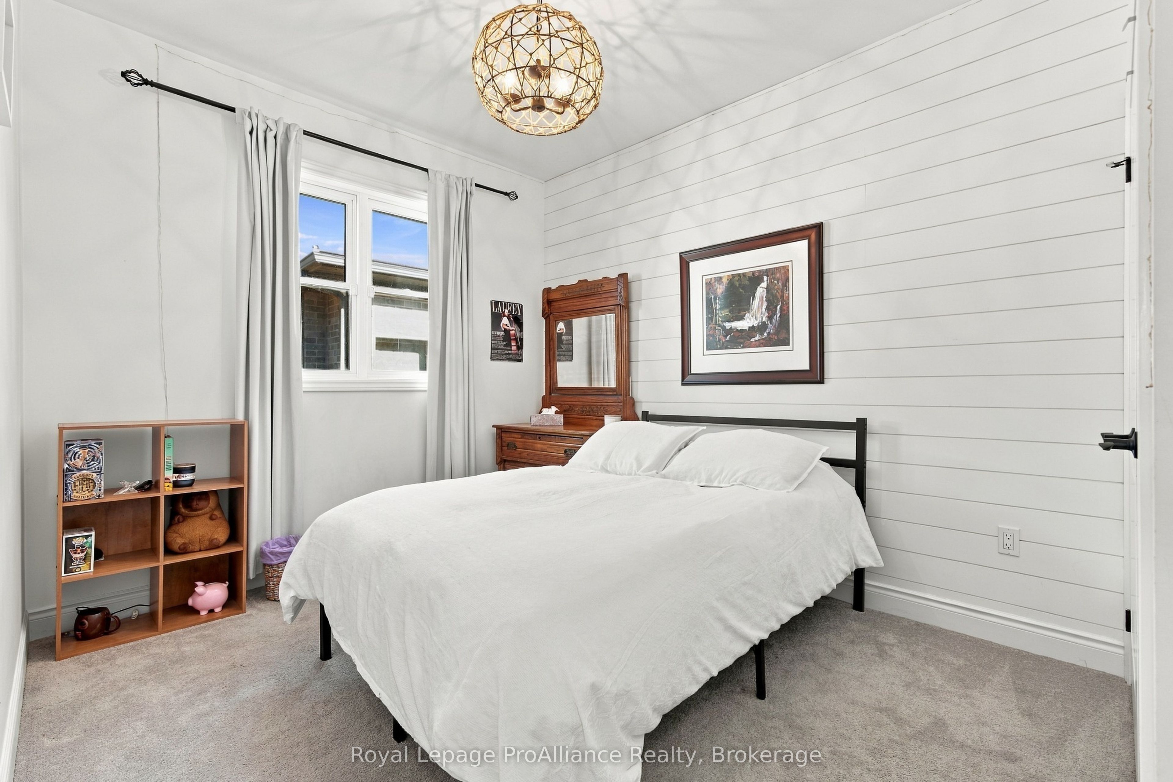 28 Aberdeen Street W Property Photo 33
