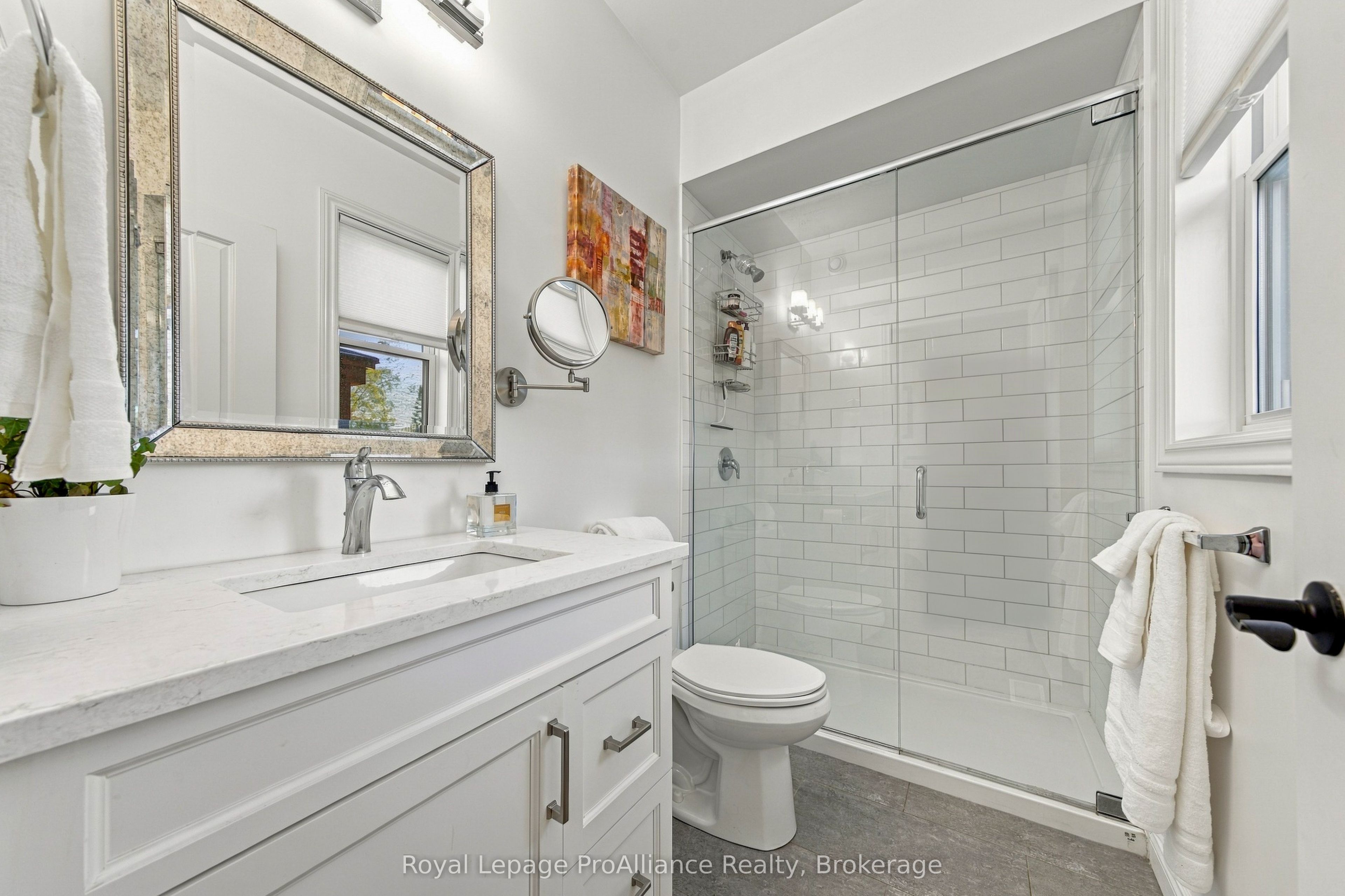 28 Aberdeen Street W Property Photo 36