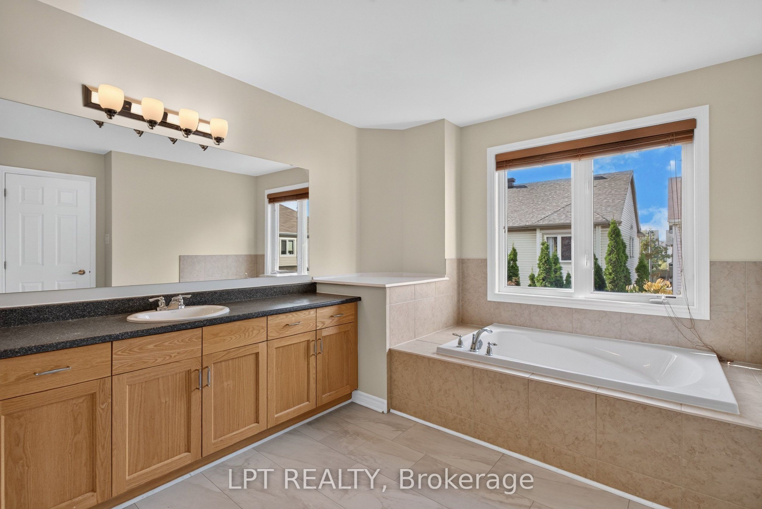 2632 Watermusic Bay Crescent Property Photo 19